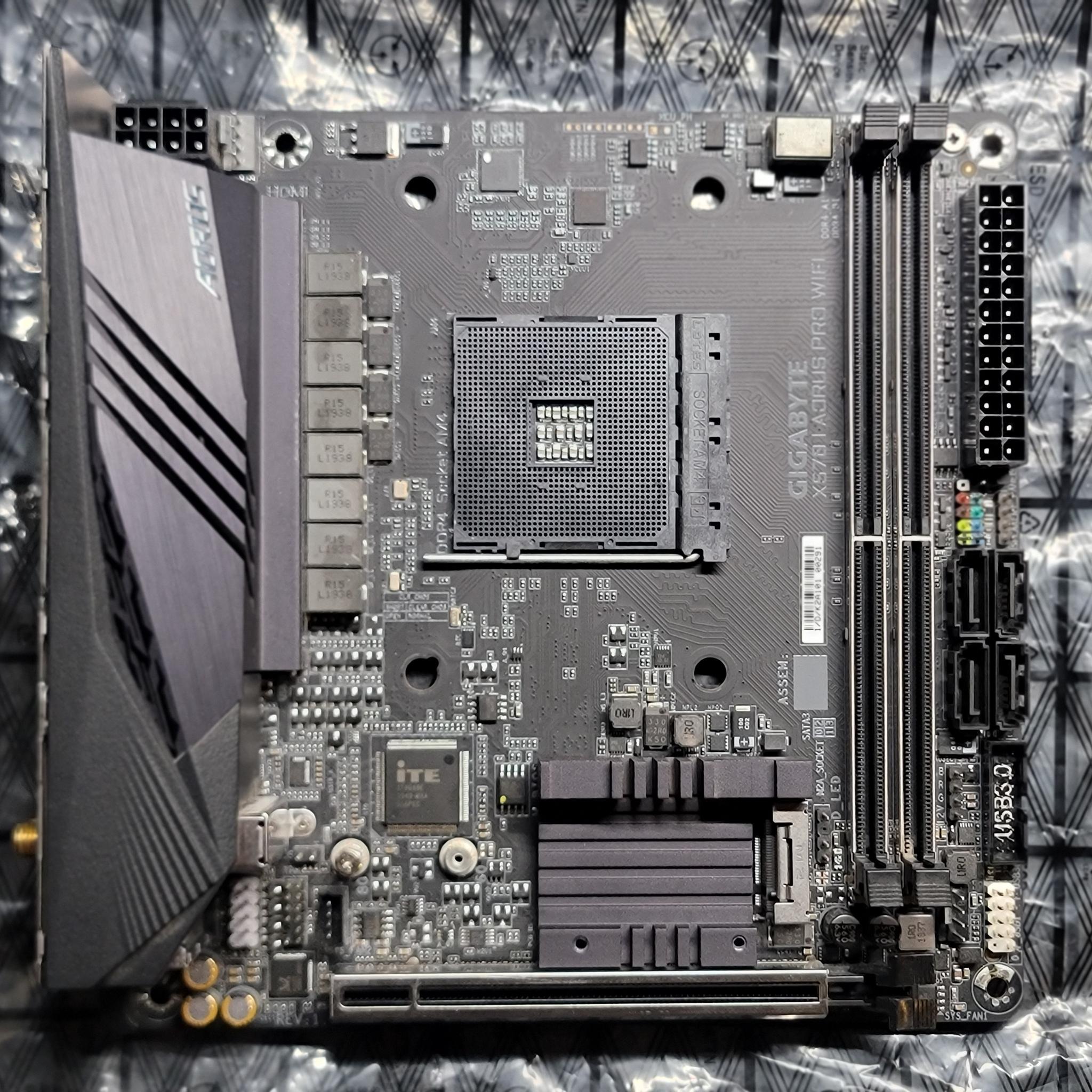 GIGABYTE X570 I Aorus Pro WIFI Mini-ITX AM4 Motherboard