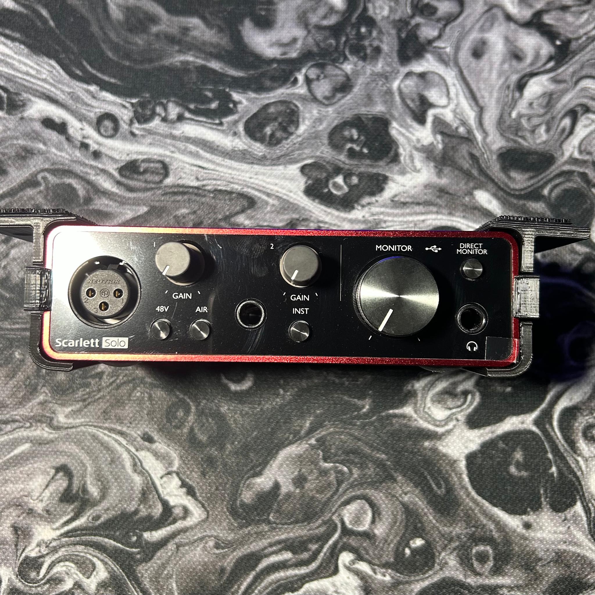 Focusrite Scarlett Solo 3rd Gen Usb-C Audio Interface w/ Mount - OPEN BOX ($115 VALUE)