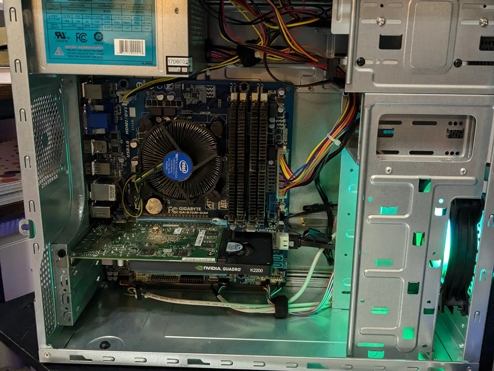 Incognito - i5-2400, 16GB RAM, Quadro K2200 (GTX 750 TI), 400GB SSD, Win10, RGB, Wifi