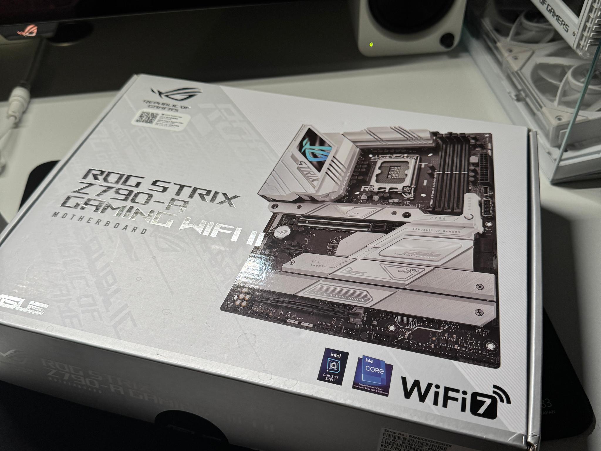 ASUS ROG STRIX Z790-A GAMING WIFI II - Image 2