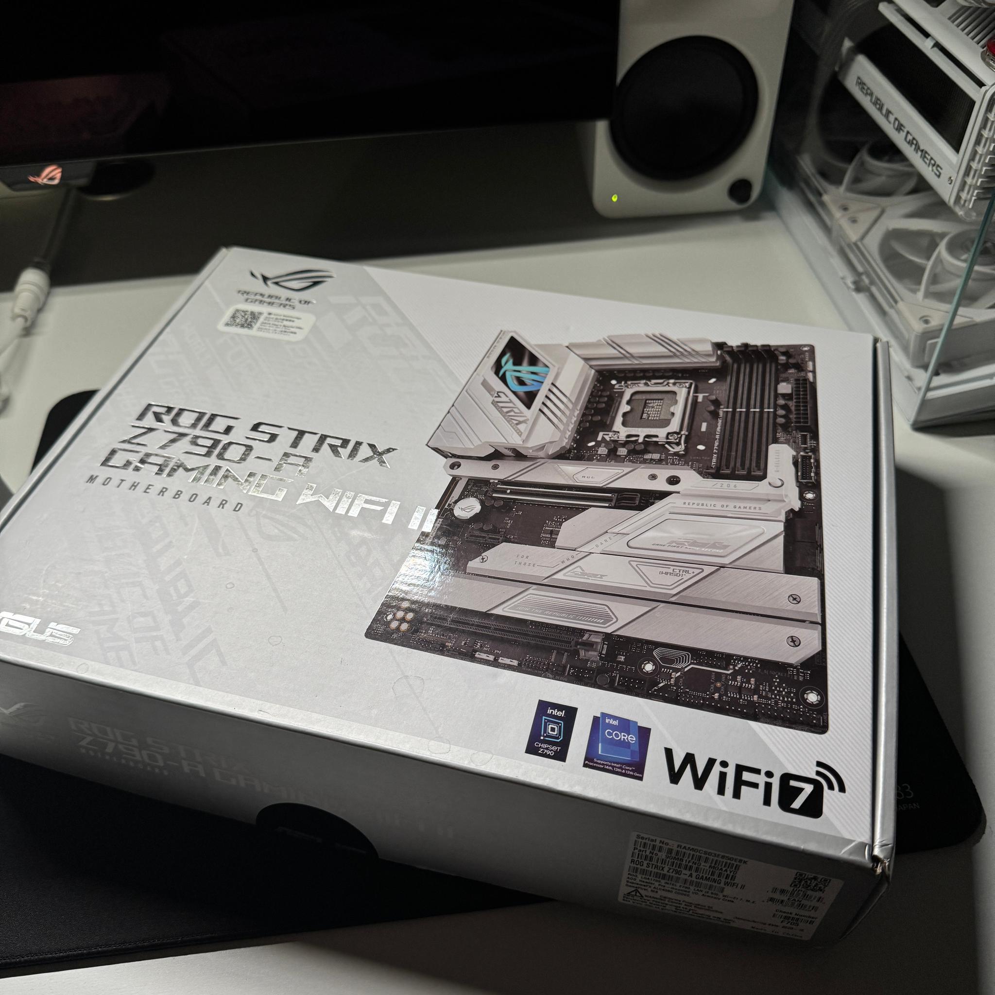 Asus Rog Strix Z790 A-Gaming Wifi II - Used (Great Condition)