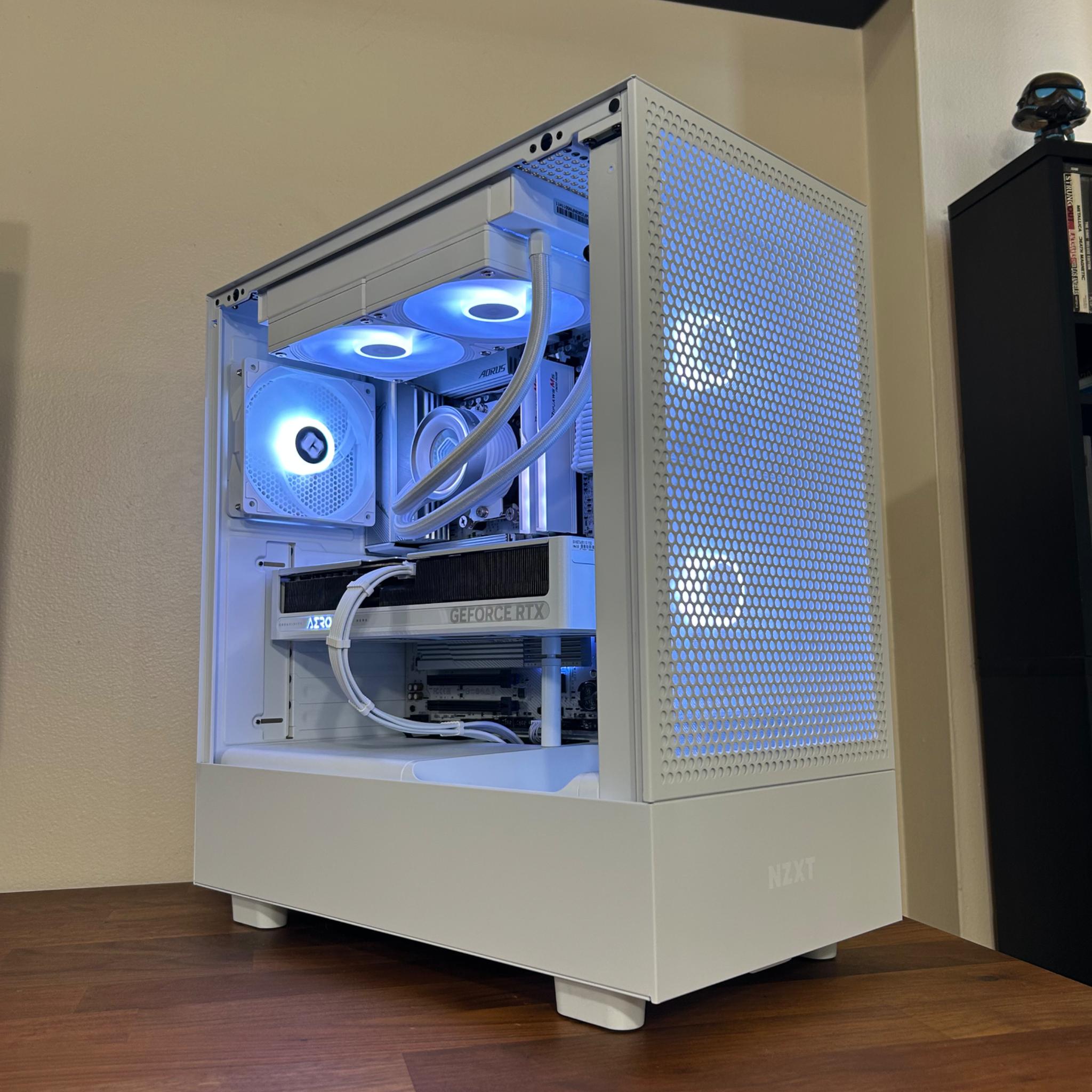 *FREE GAME* RTX 5070 12GB | Ryzen 7 7700X | 32GB DDR5 6000MT/s | 2TB NVMe | The Sentinel RTX