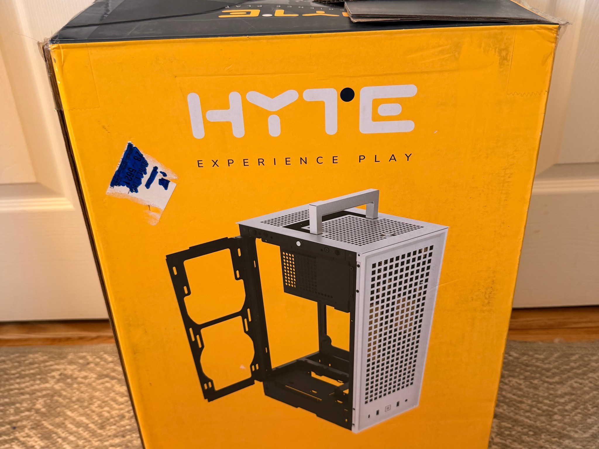 HYTE Revolt 3 ITX Case + 700W PSU + Wavlink WiFi 6 Adapter