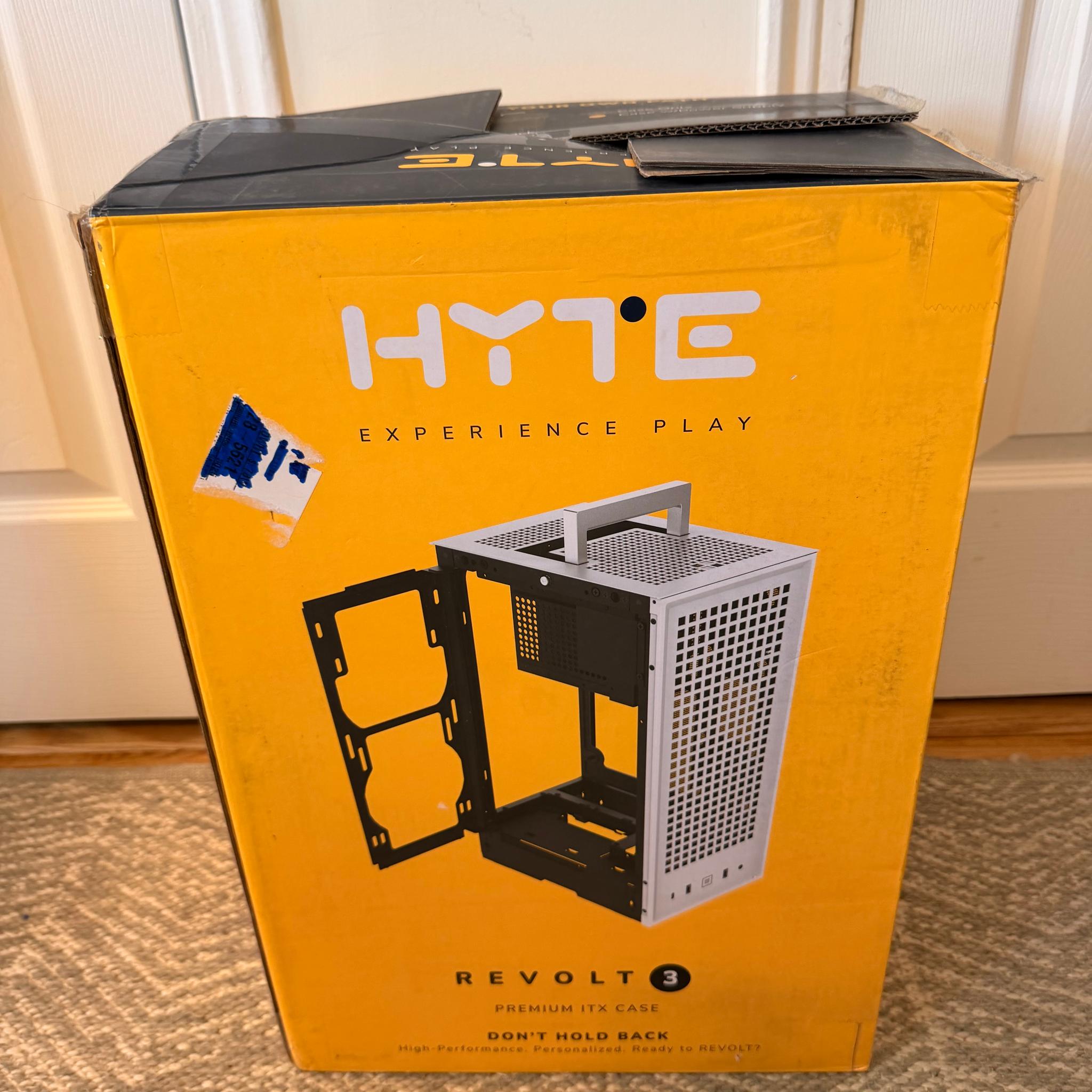 HYTE Revolt 3 ITX Case + 700W PSU + Wavlink WiFi 6 Adapter