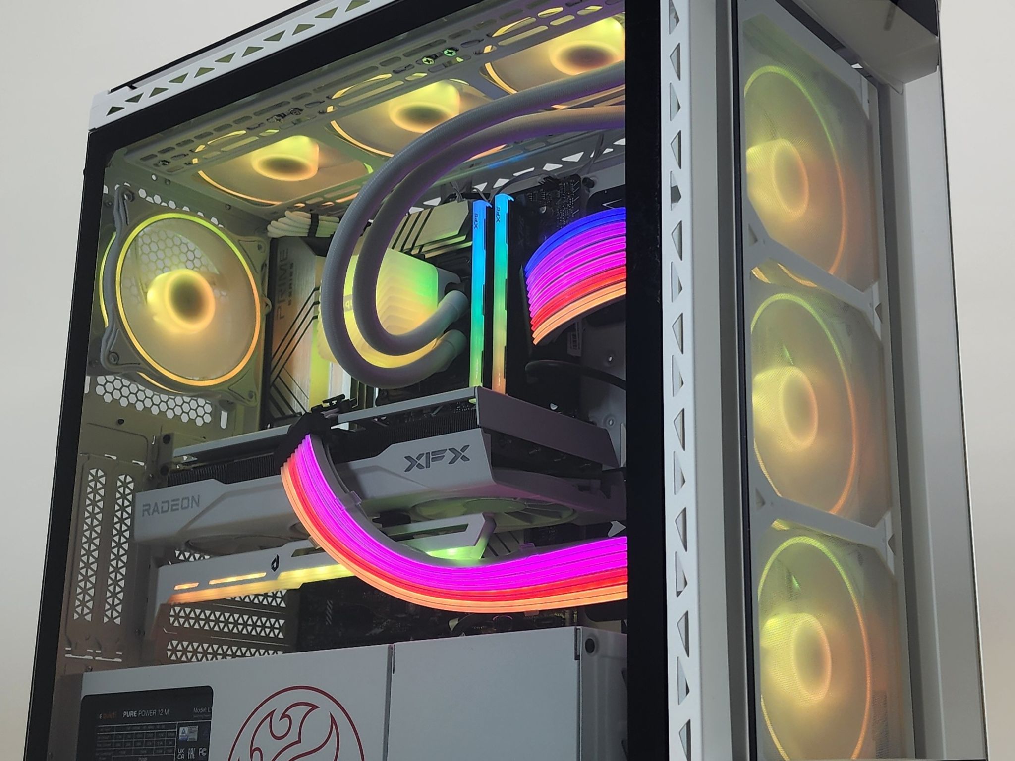 Gaming PC i9-14900KF 32GB RAM 1TB SSD RX 9060 XT 16GB Windows 11 Computer