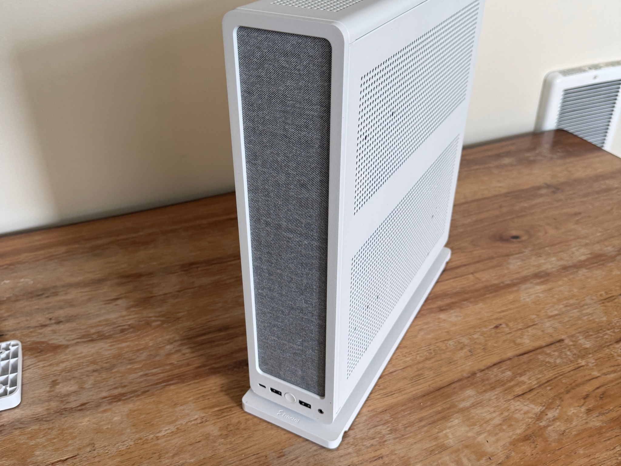 Radeon RX 7900 Gre Custom Gaming PC - Ryzen 7 5800X