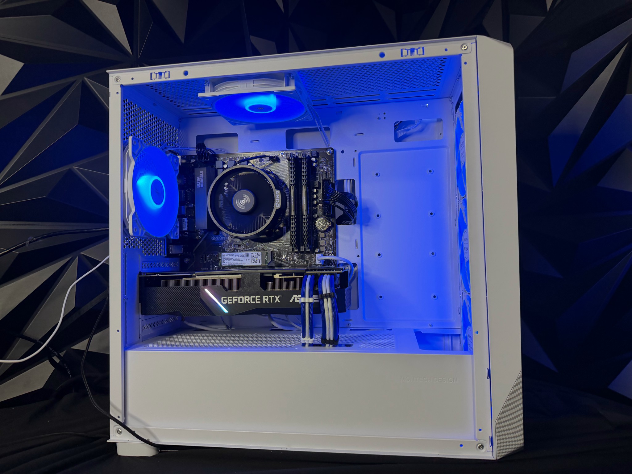 🔵⚡ BLUE FIBER ⚡🔵 Ryzen 5 5500| RTX 2080 Super | 16 GB DDR4| 1 TB SSD| 650W PSU