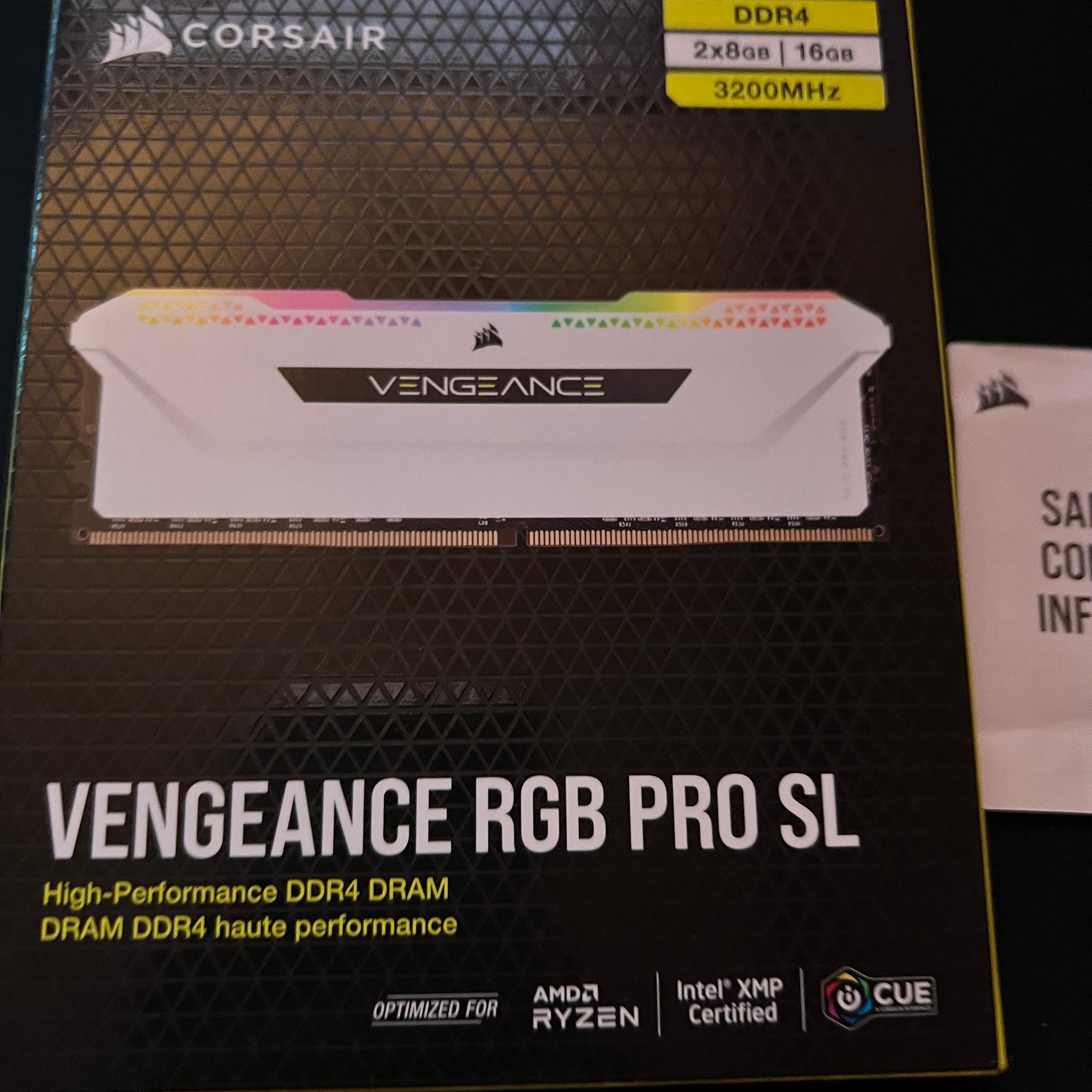 Corsair Vengeance RGB Pro SL 16GB (2x8GB) DDR4 3200 (PC4-25600) C16 1.35V Desktop Memory - White