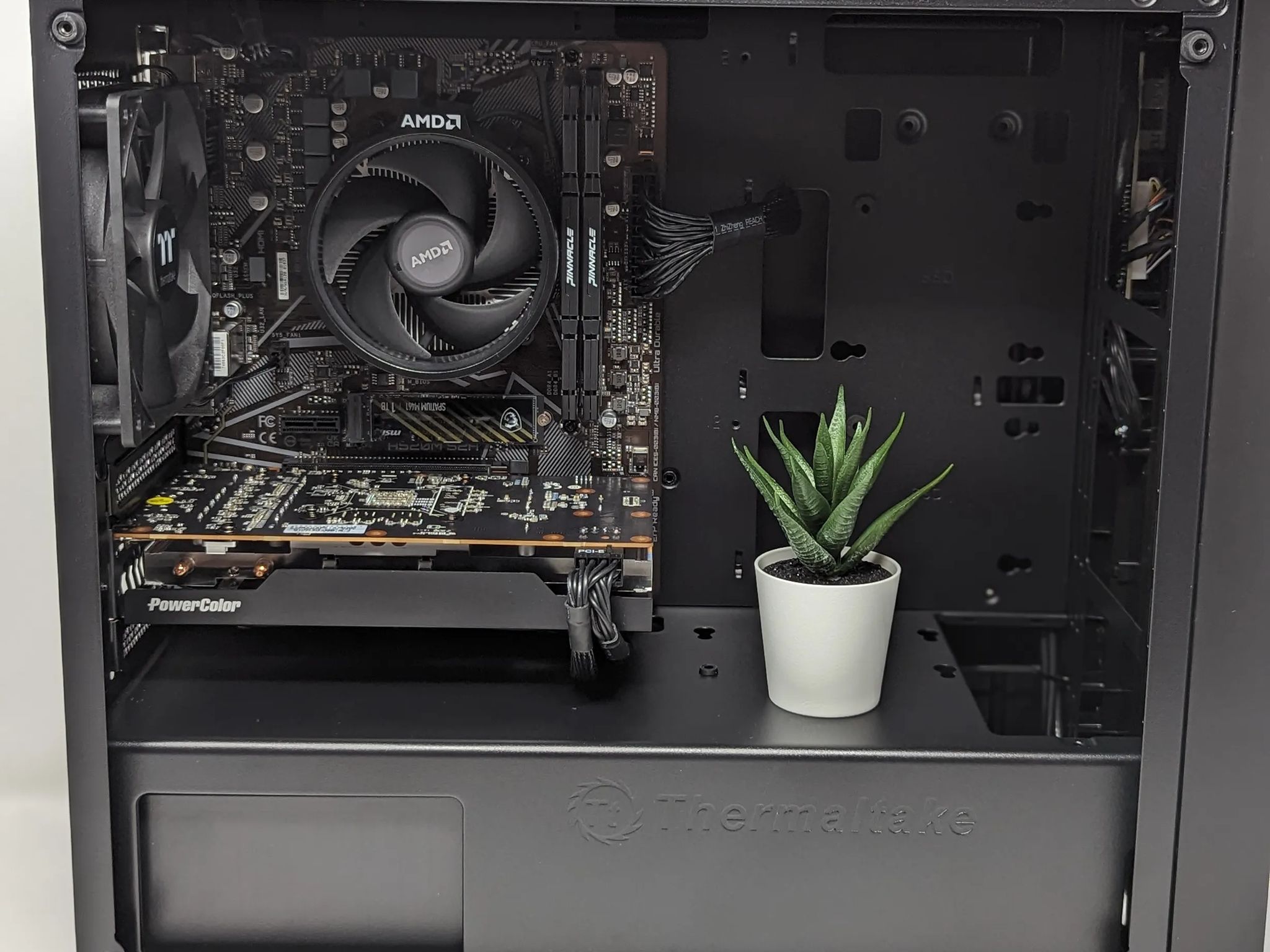 Stealth AM4 | No RGB | RX 6600 | Ryzen 5 3600 | 16gb RAM | MSI M461 1TB Gen 4 NVMe SSD