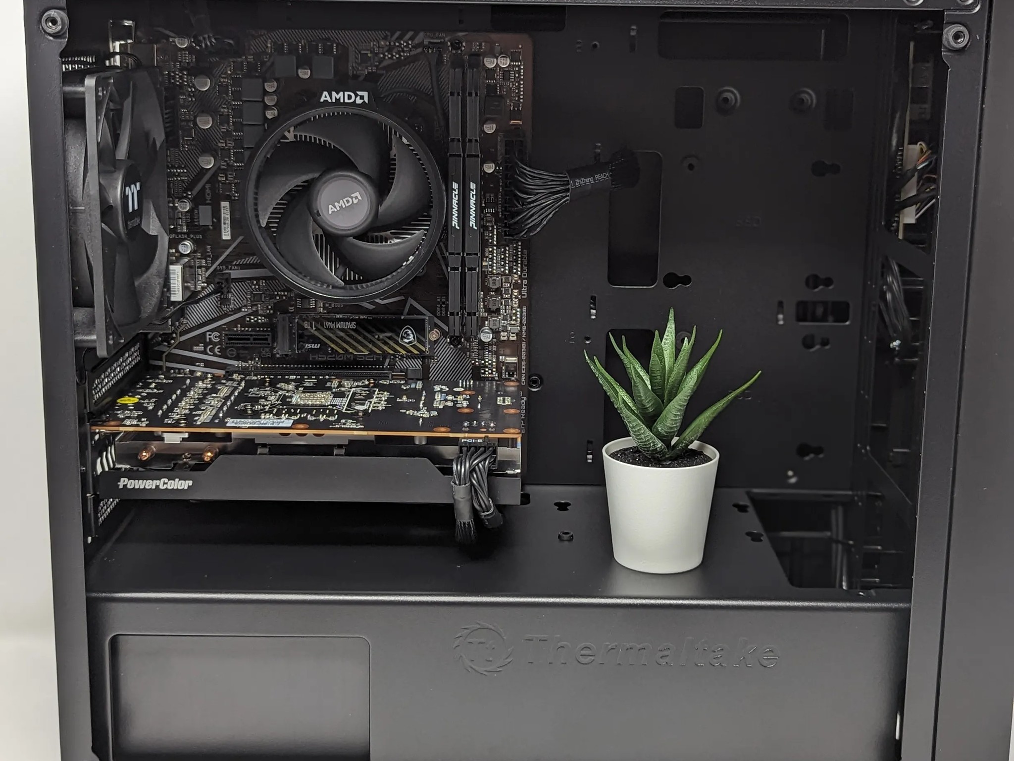 Stealth AM4 | No RGB | RX 6600 | Ryzen 5 3600 | 16gb RAM | MSI M461 1TB Gen 4 NVMe SSD