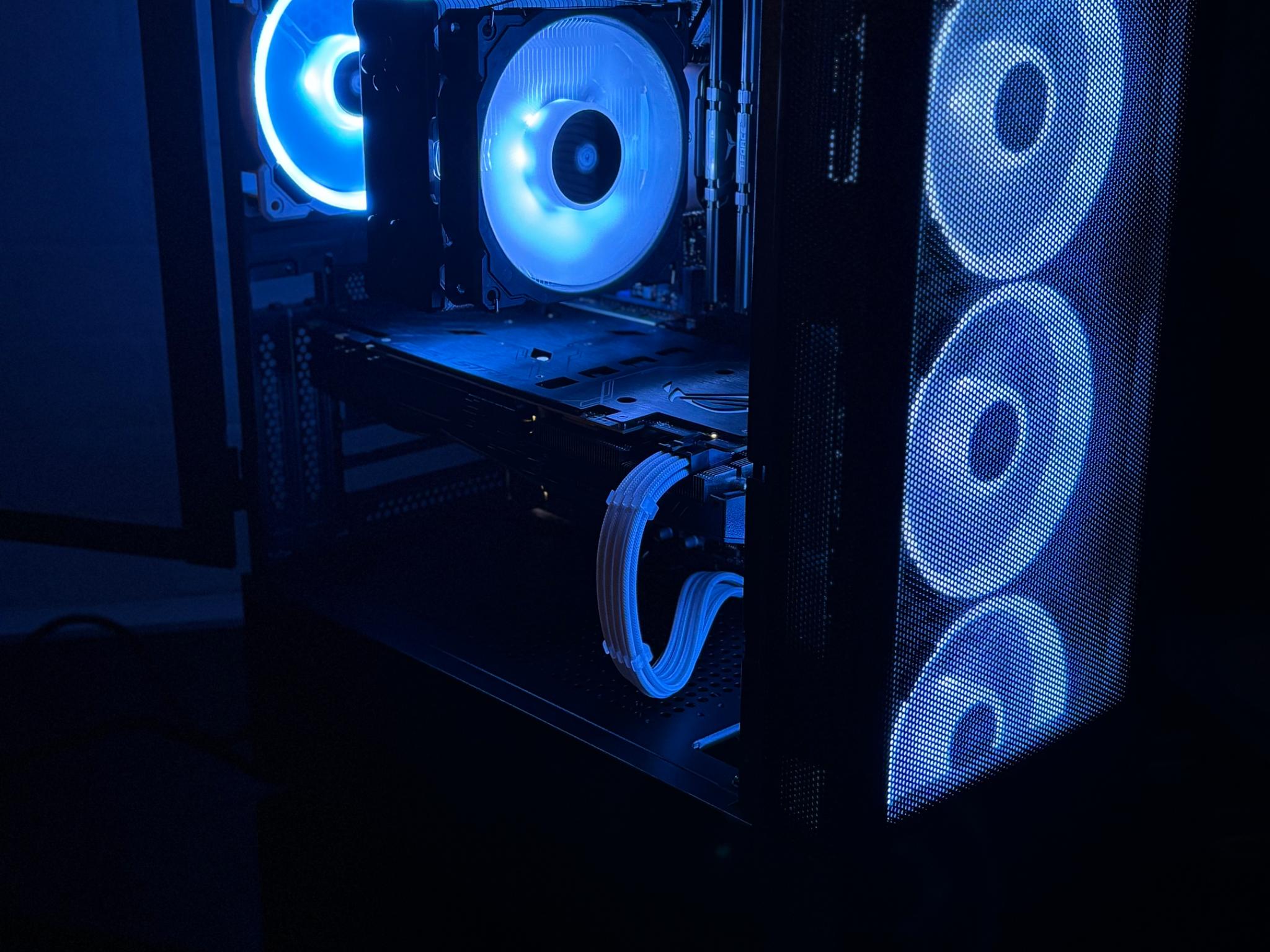 For Sale 1080P Gaming PC with Intel i7-8700k and ASUS ROG GeForce GTX 1070 8GB GPU