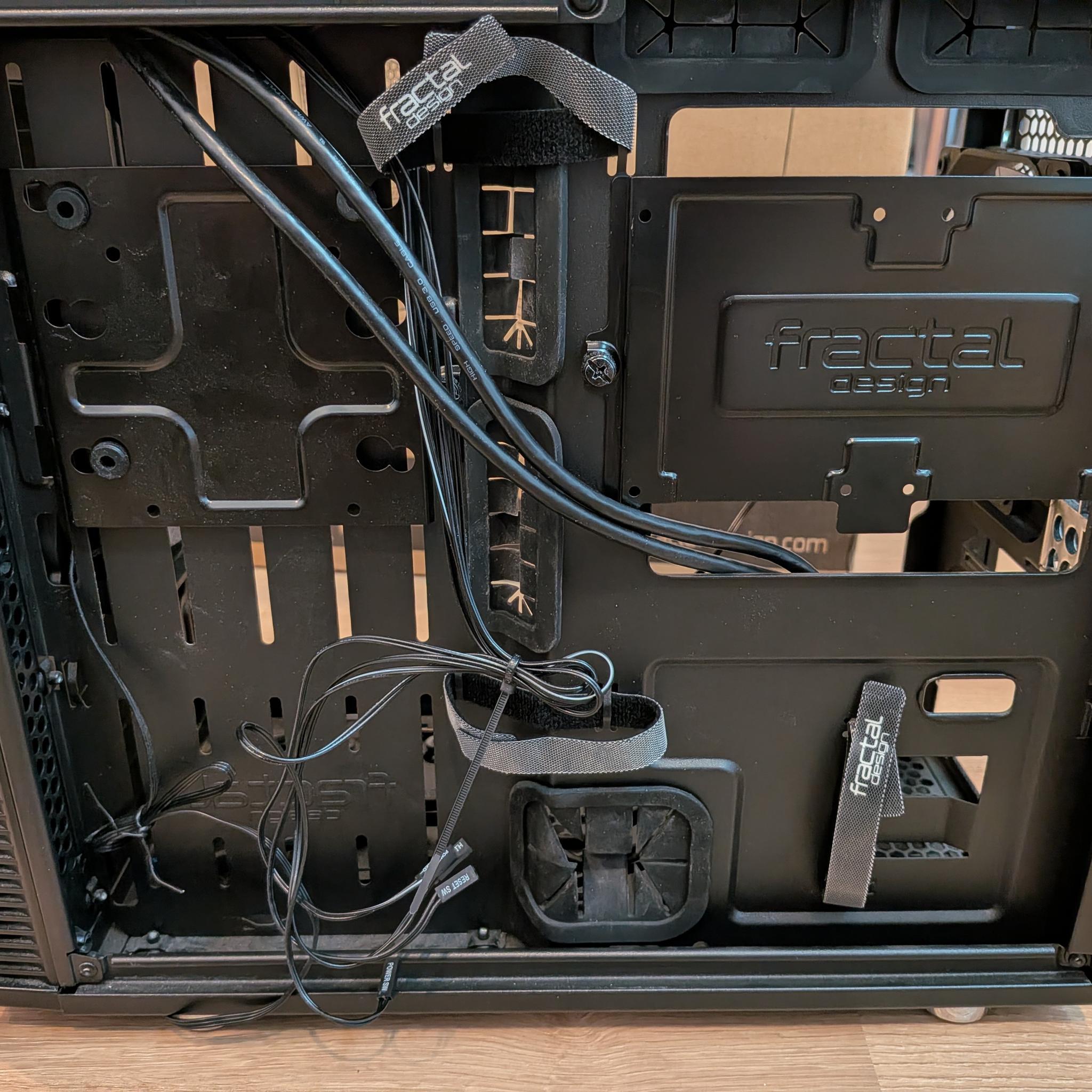 Fractal Define Nano S Window