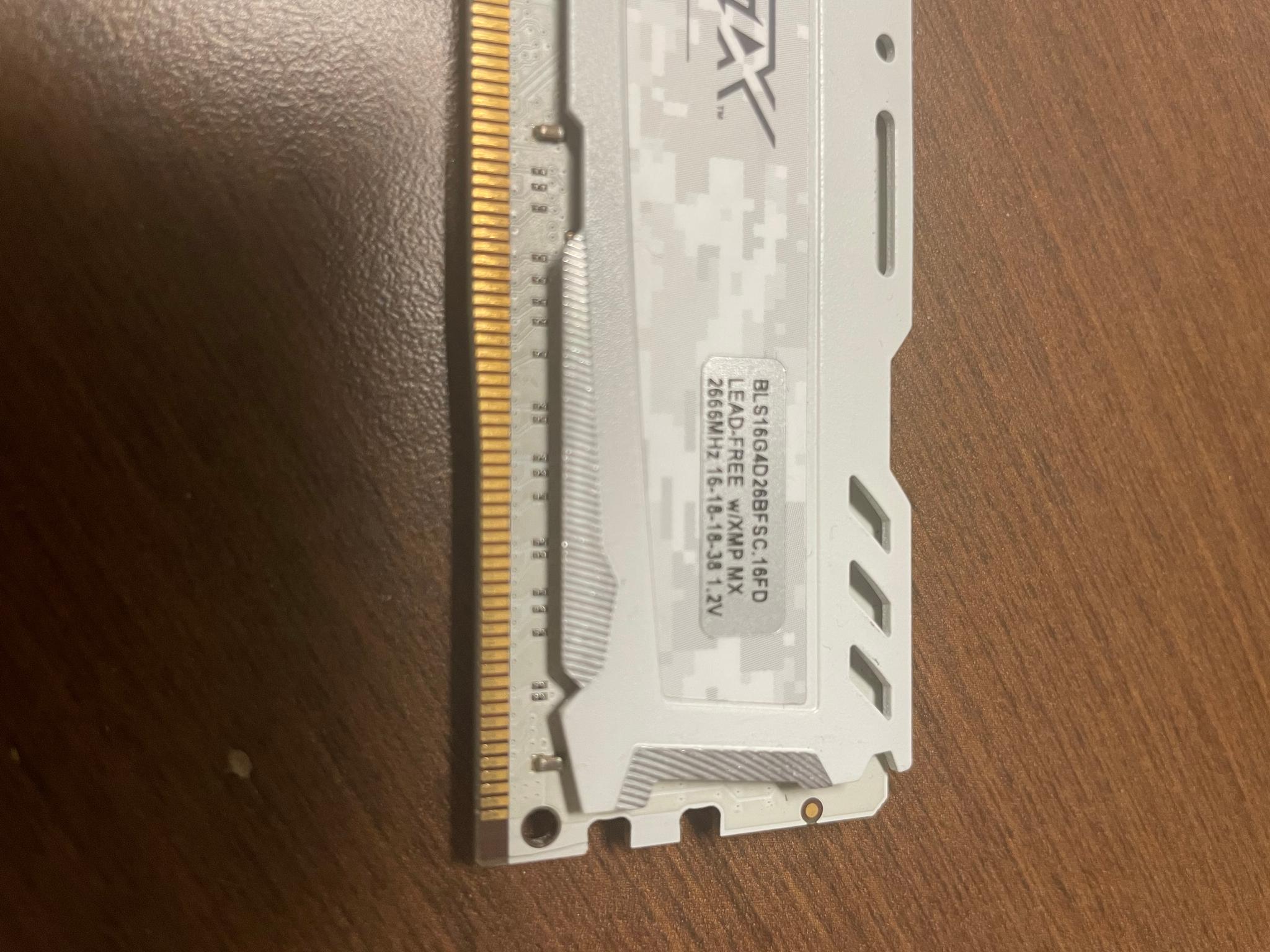 Crucial Ballistix Sport LT 16 GB (2 x 8 GB) 16GB DDR4-2933 (2x8GB)