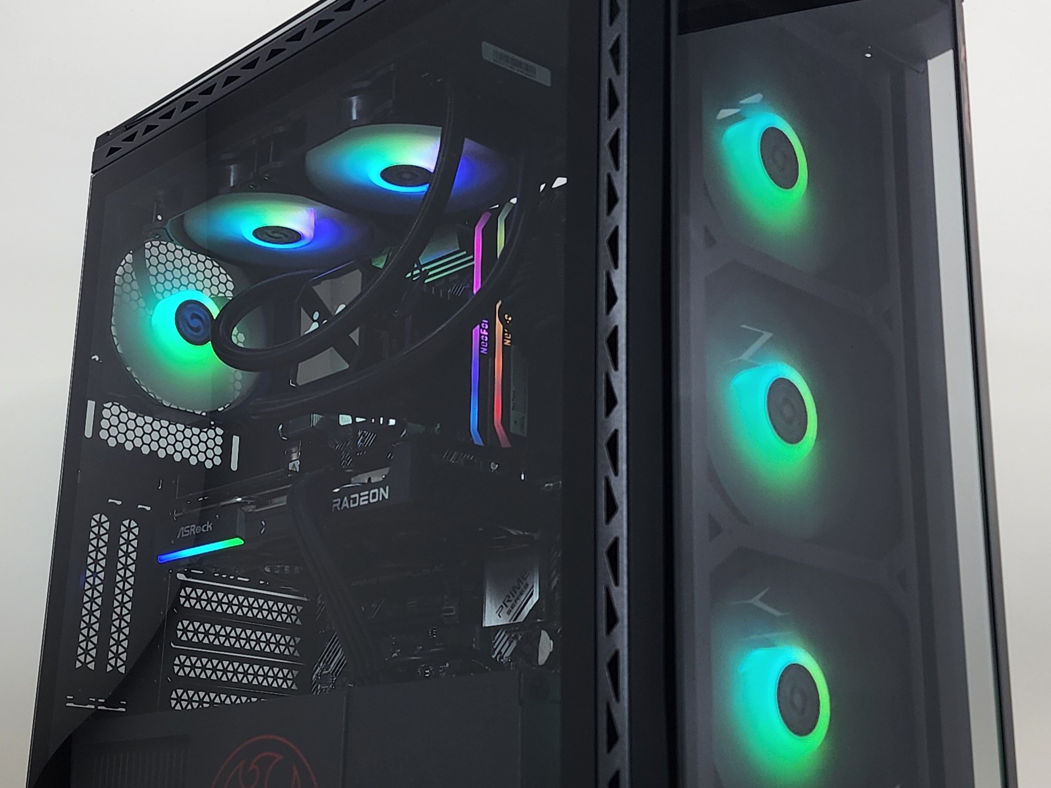 Gaming PC Ryzen 7 5700X 16GB RAM 1TB SSD RX 9060 8GB Windows 11 Computer