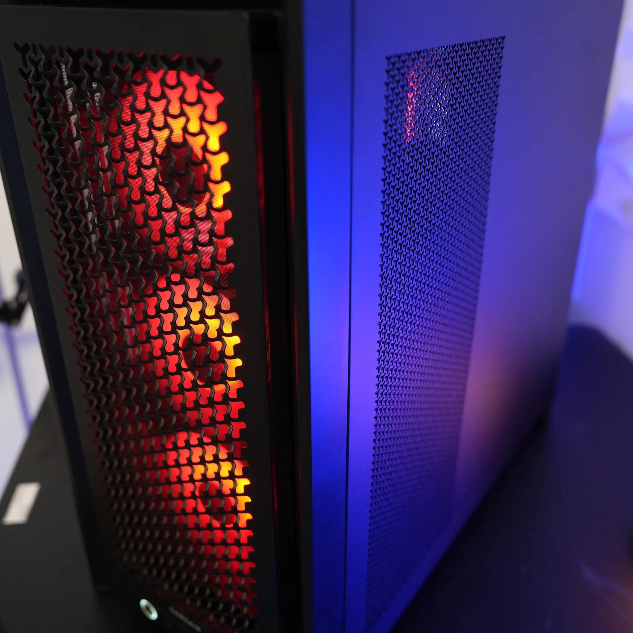 🔥Discounted🔥 1440p Custom Built | Ryzen 7 5800x | RTX 3080 | 32 GB | 2TB M.2 | Liquid Cooled PC