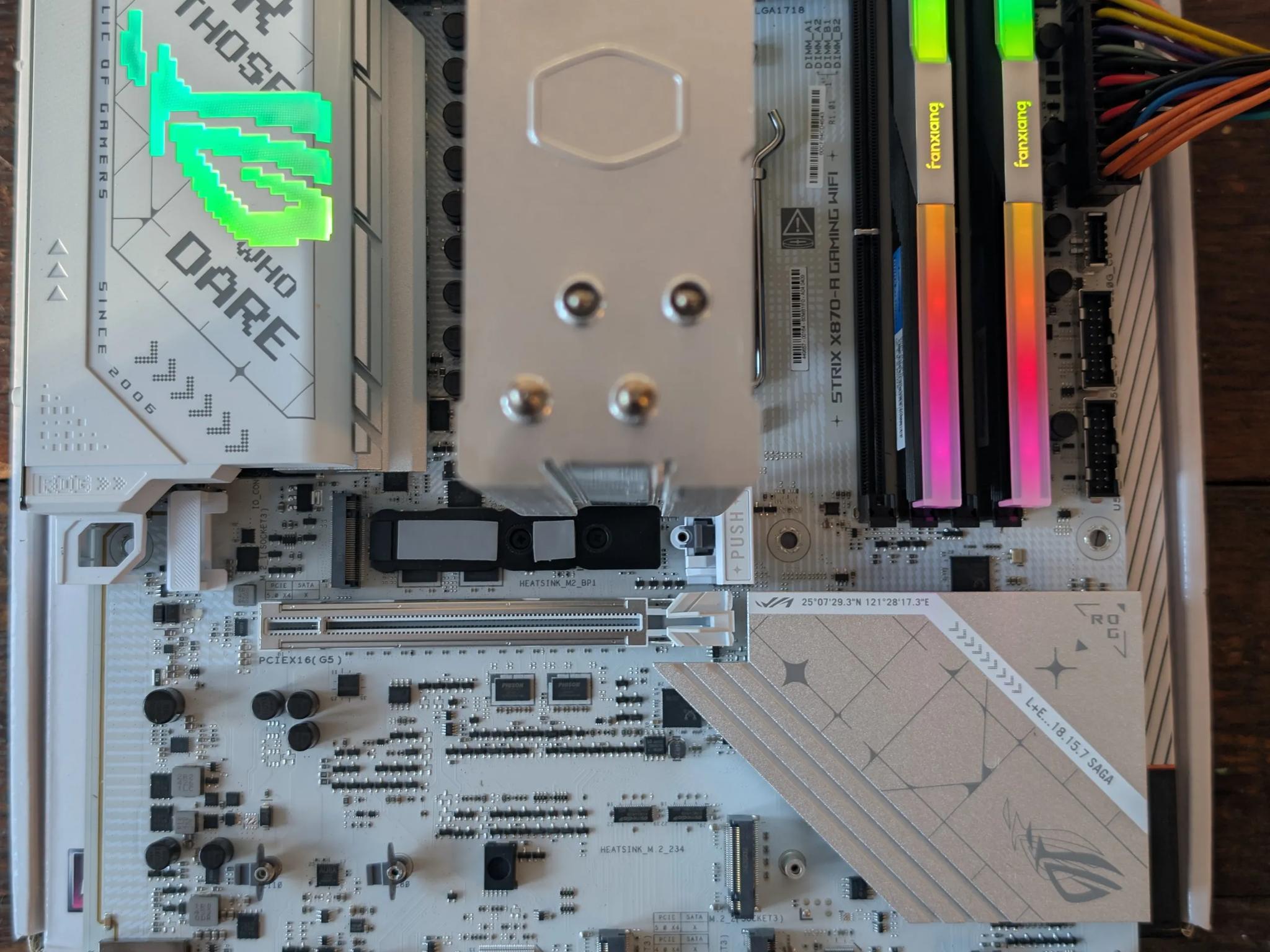 ⭐Like New⭐ Ryzen 7 7800X3D ROG X870 32GB DDR5 Combo