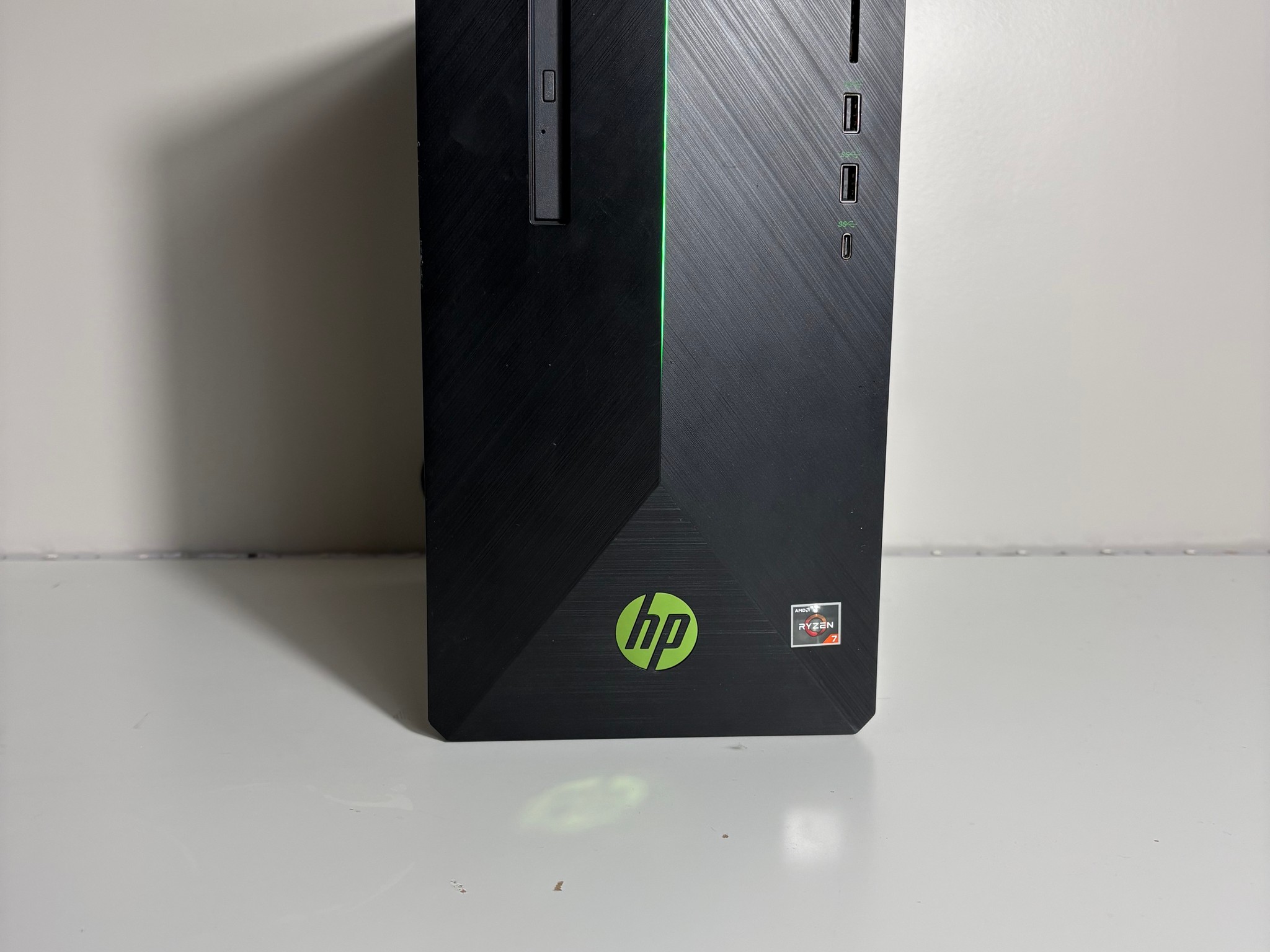 //OMEN Gaming PC// - Ryzen 5 1600, RX 580, 16GB Ram, 512GB SSD