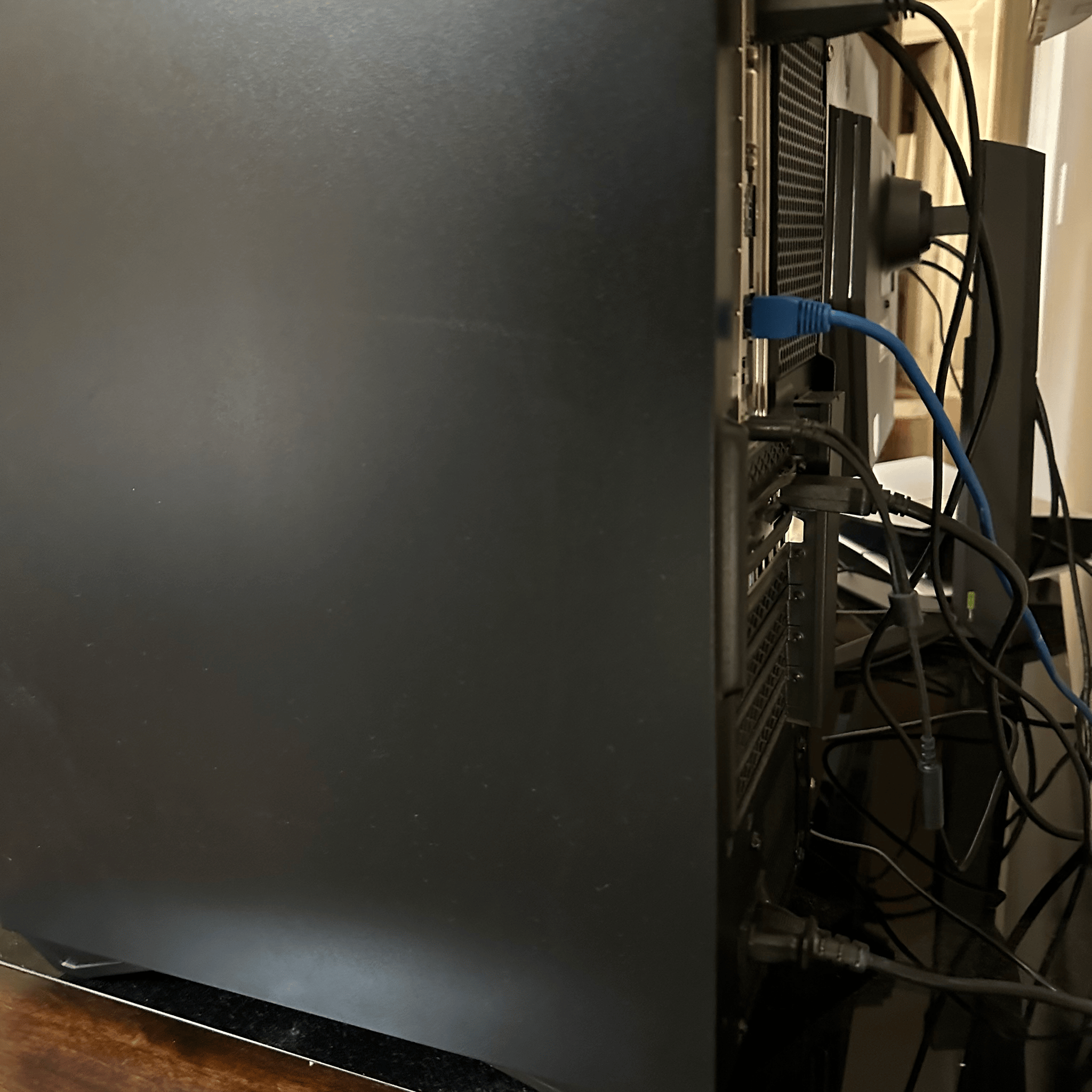 Gaming PC  RTX 2060 6GB  AMD Ryzen 5 3600  16 Gb DDR4 RAM Gigabyte b550m DS3H  1TB SSD 650W