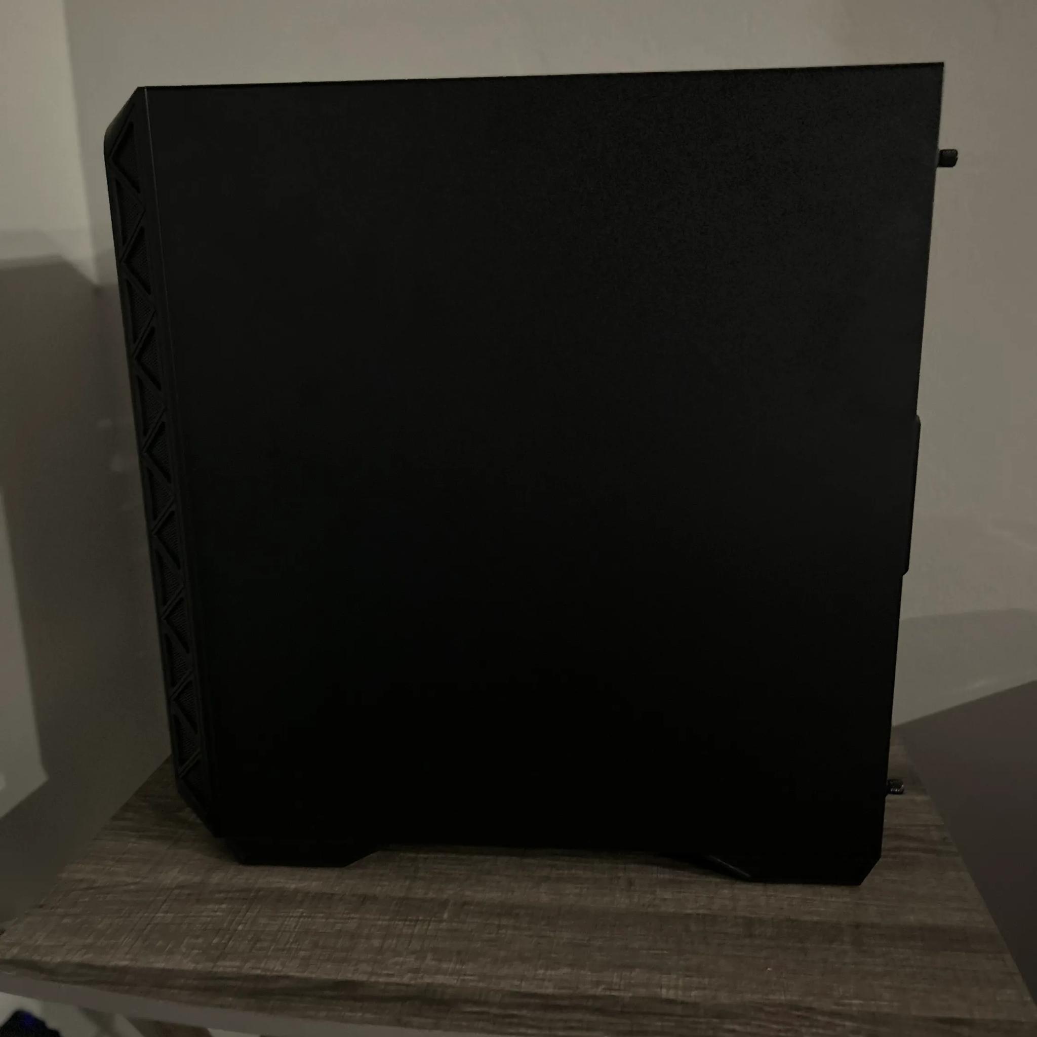Ryzen 7 5800x | RX 6800 | 32GB Ram | 1TB Gen 4 NVME