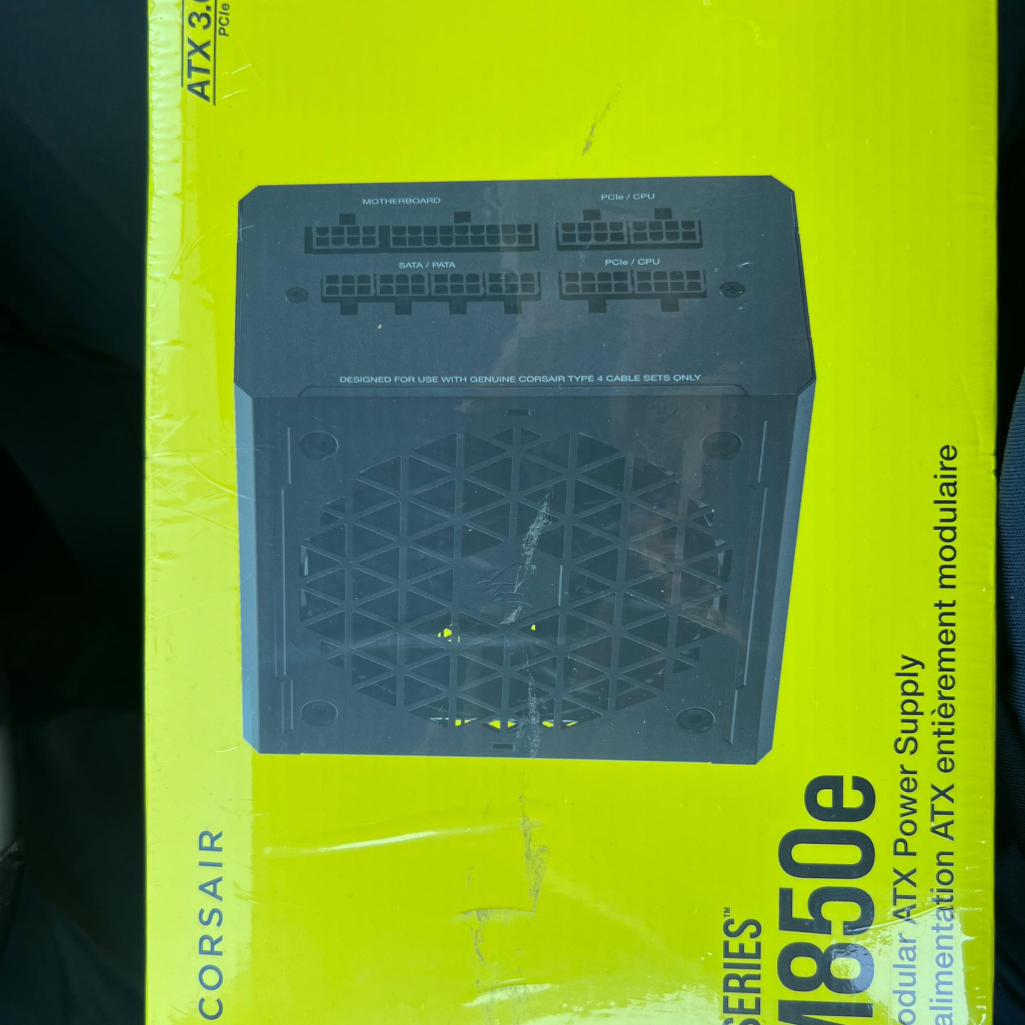 Corsair RM850e Gold Certified ATX 3.0 PCIe 5.0