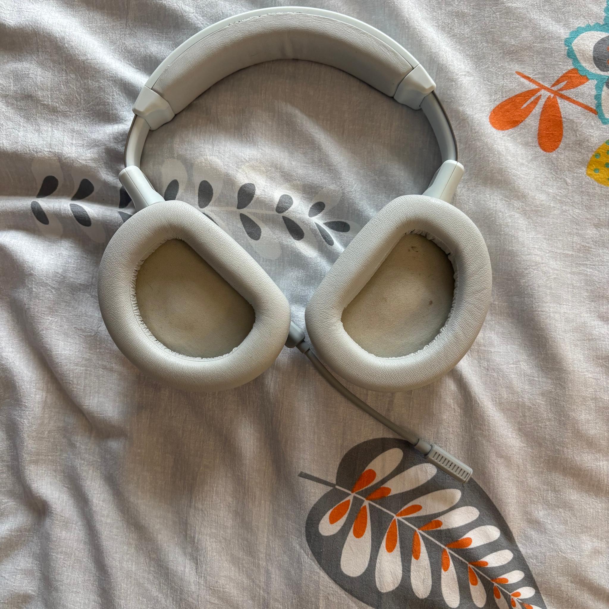HYTE Eclipse HG10 Wireless Gaming Headset Lunar Gray