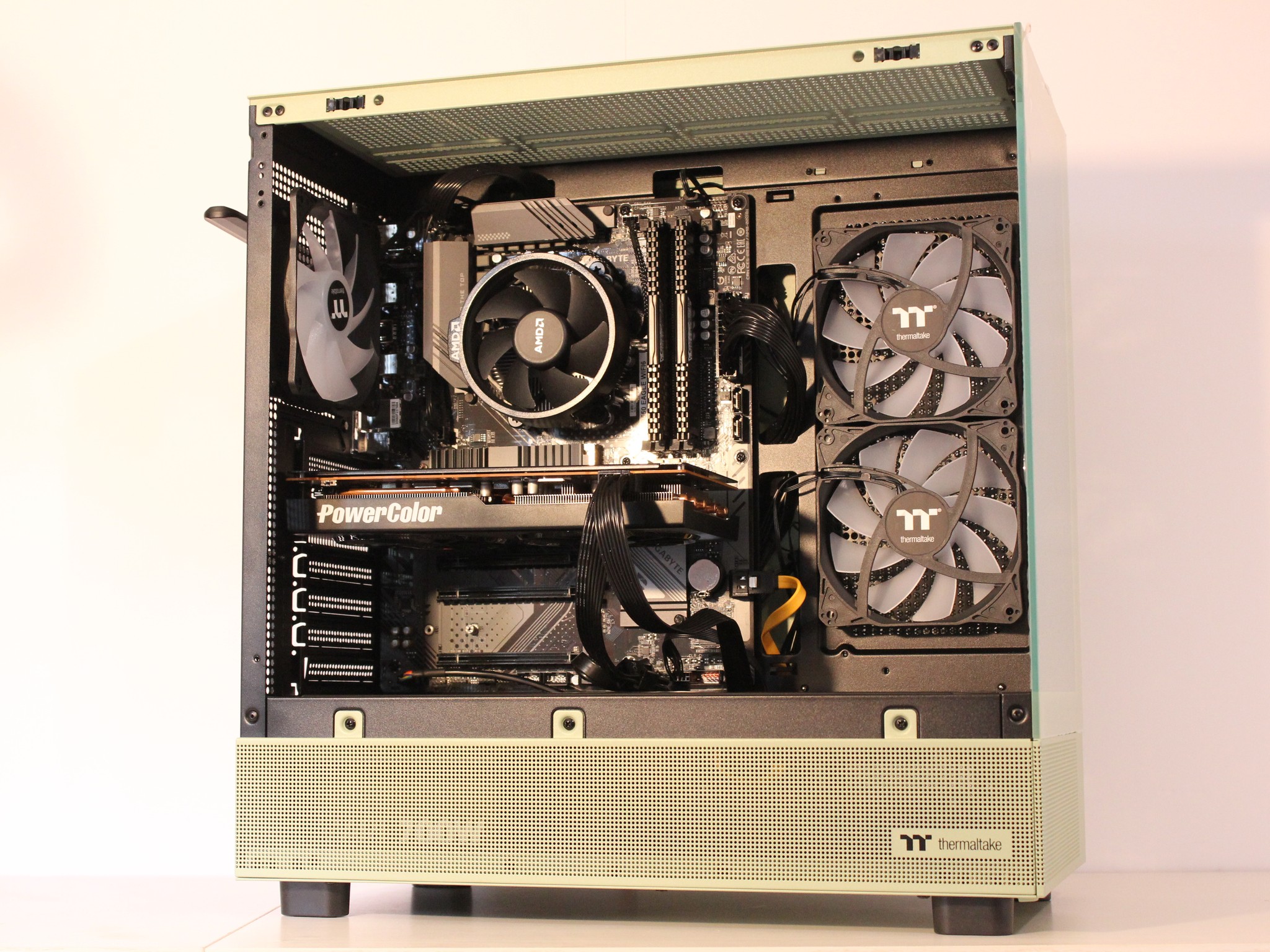 RX 5600 XT | Ryzen 5 5500 | 16GB DDR4 | 500GB SSD | Win11 | WiFI | 1080P Gaming PC