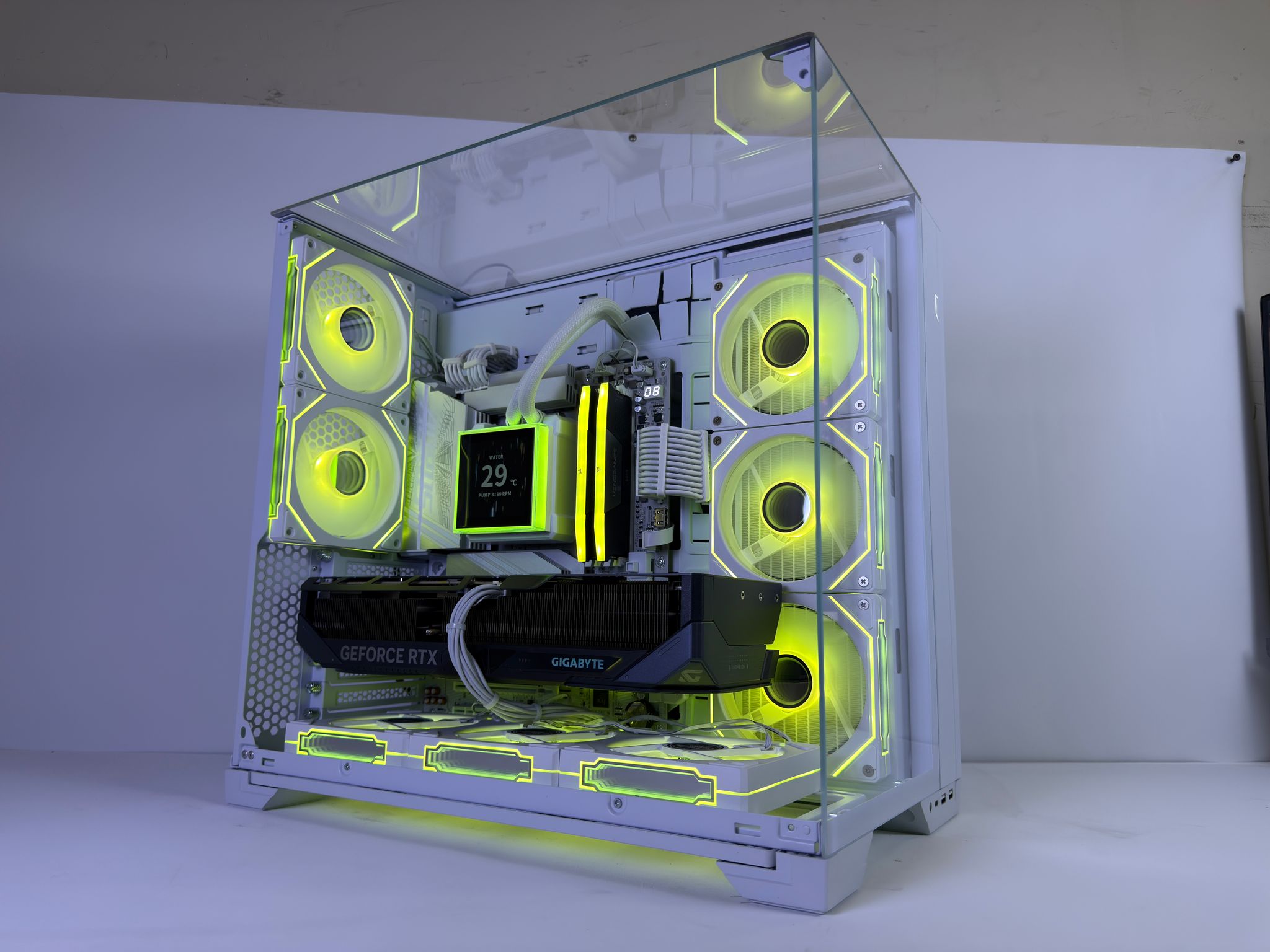 🧊 Custom Gaming PC | | RTX 5080, Ryzen 7 9800X3D, 32GB DDR5 RAM, 2TB Samsung 9100 PRO, WiFi 7 🧊