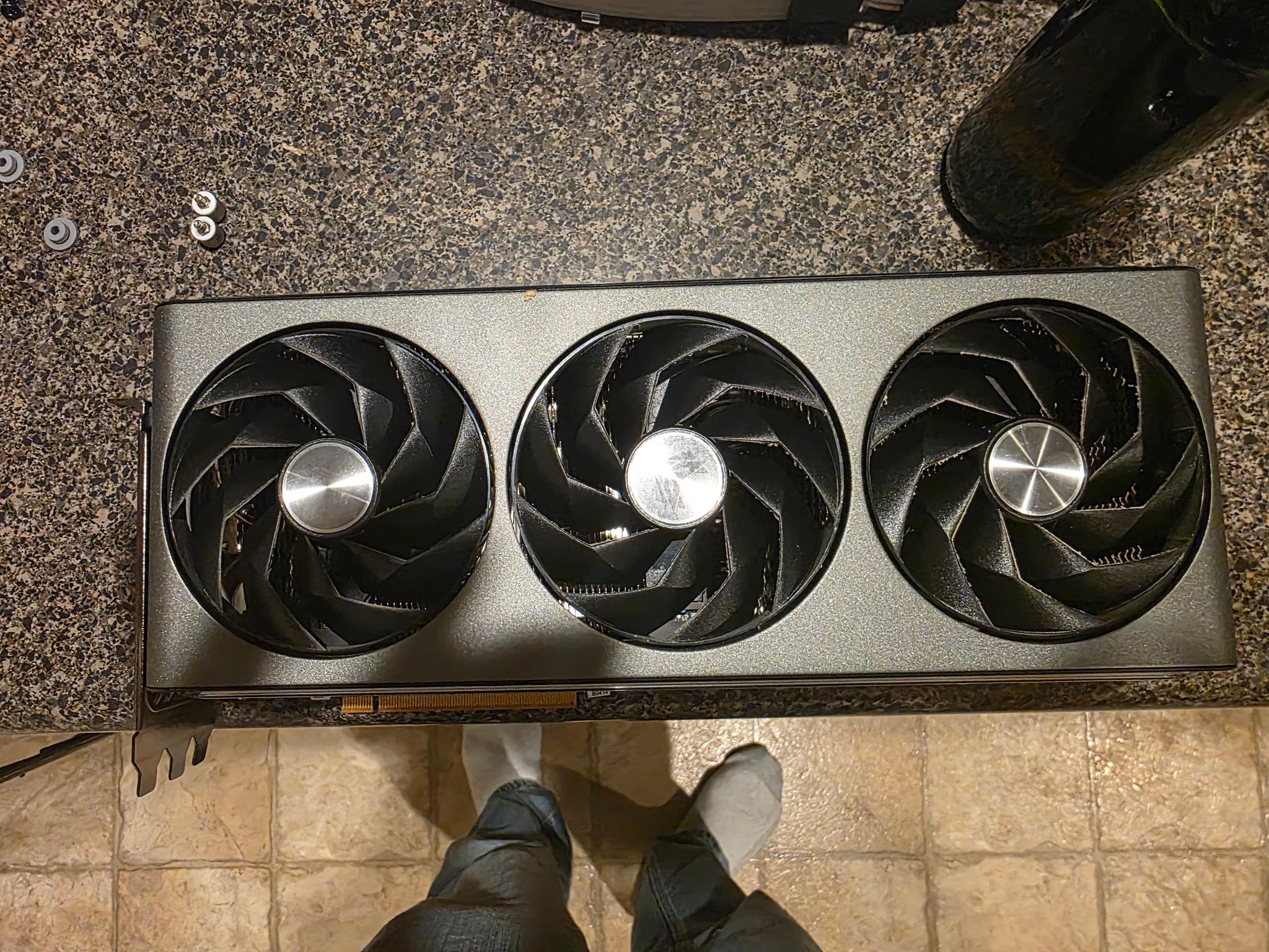 SAPPHIRE NITRO+ Radeon RX 7900 XTX