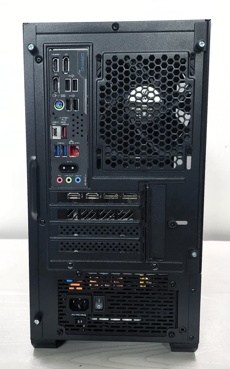 ALL NEW Wood - NO RGB Gaming PC BEAST!!!   7800X3D/RX 9070XT/32GB/2TB - READ DESCRIPTION!!!