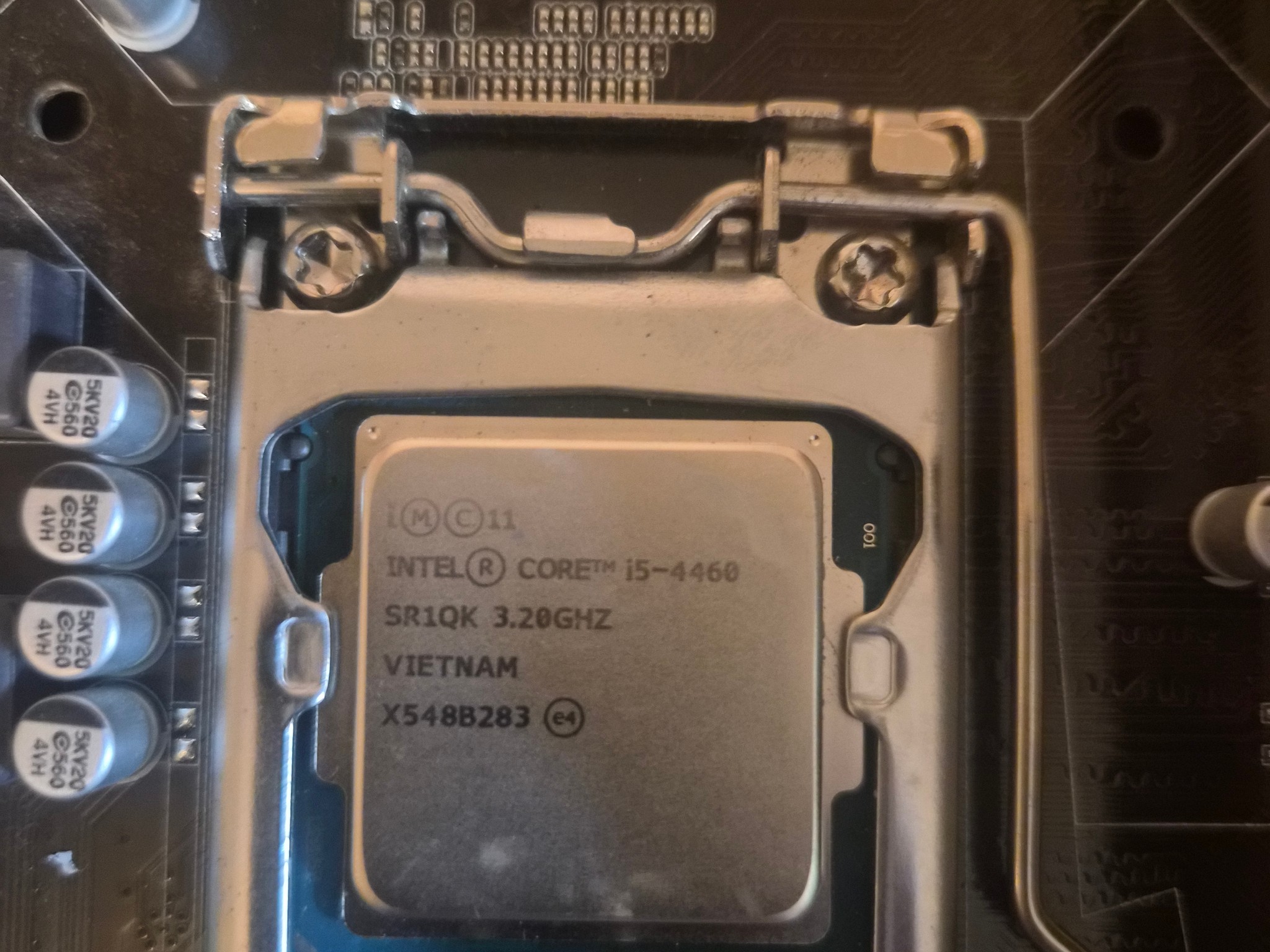 Intel Core i5-4460 4 core 3.20ghz - mushkin (2x4)8gb + crucial 8gb - HB1M-C Motherboard