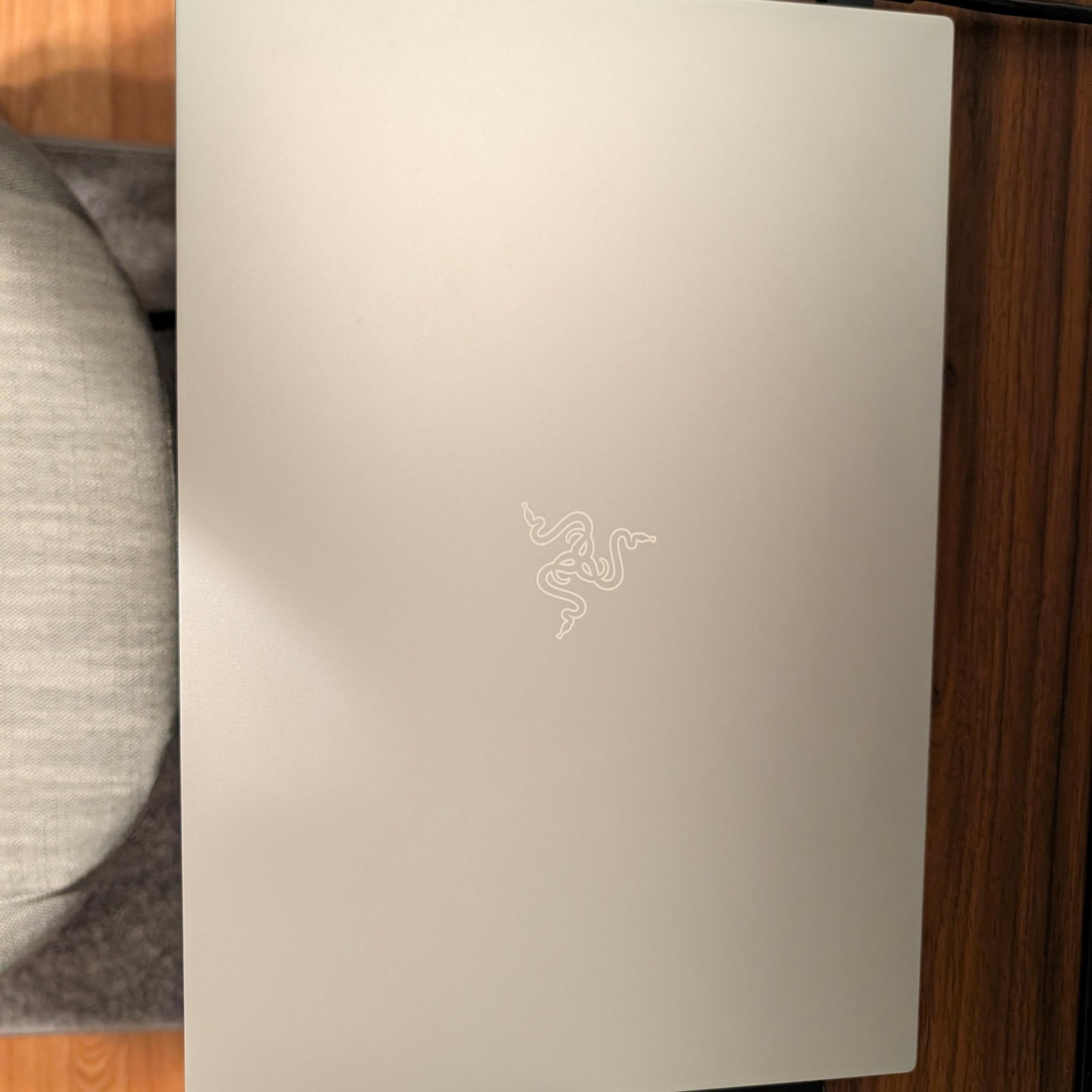 Razer Blade 18 Gaming Laptop | RTX 4090 16GB | i9-14900HX | 32GB RAM | 3TB SSD | 1600p 300Hz LED