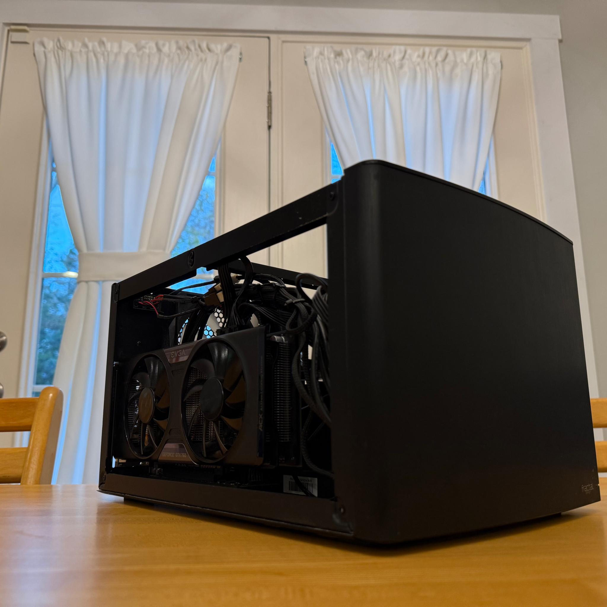 🦍| GTX 760, 4790k, 16gb DDR3, 512gb SSD, WiFi Equipped ITX Gaming PC!