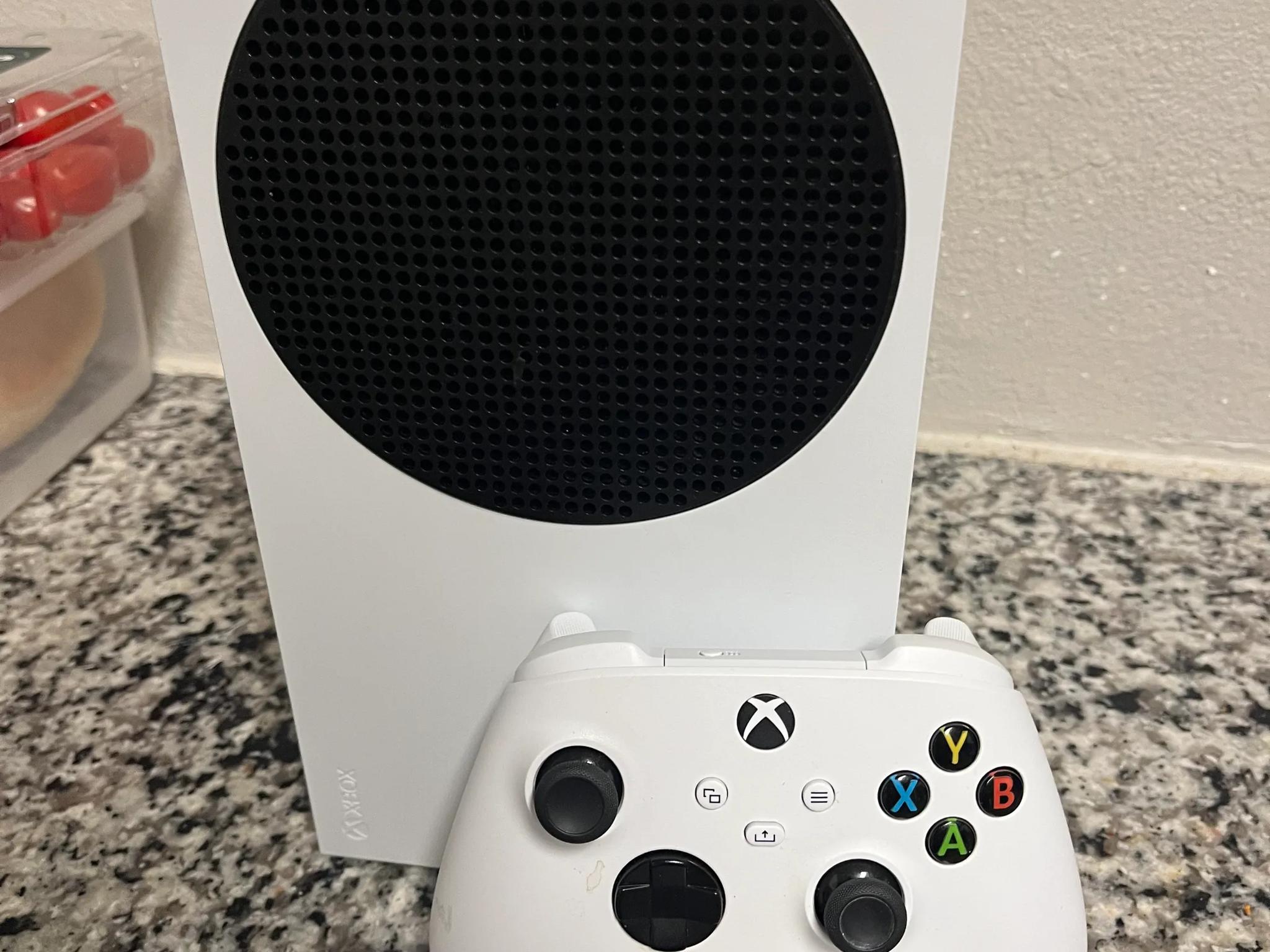 Xbox Series S |🔴SALE🔴| Barley Used - $110
