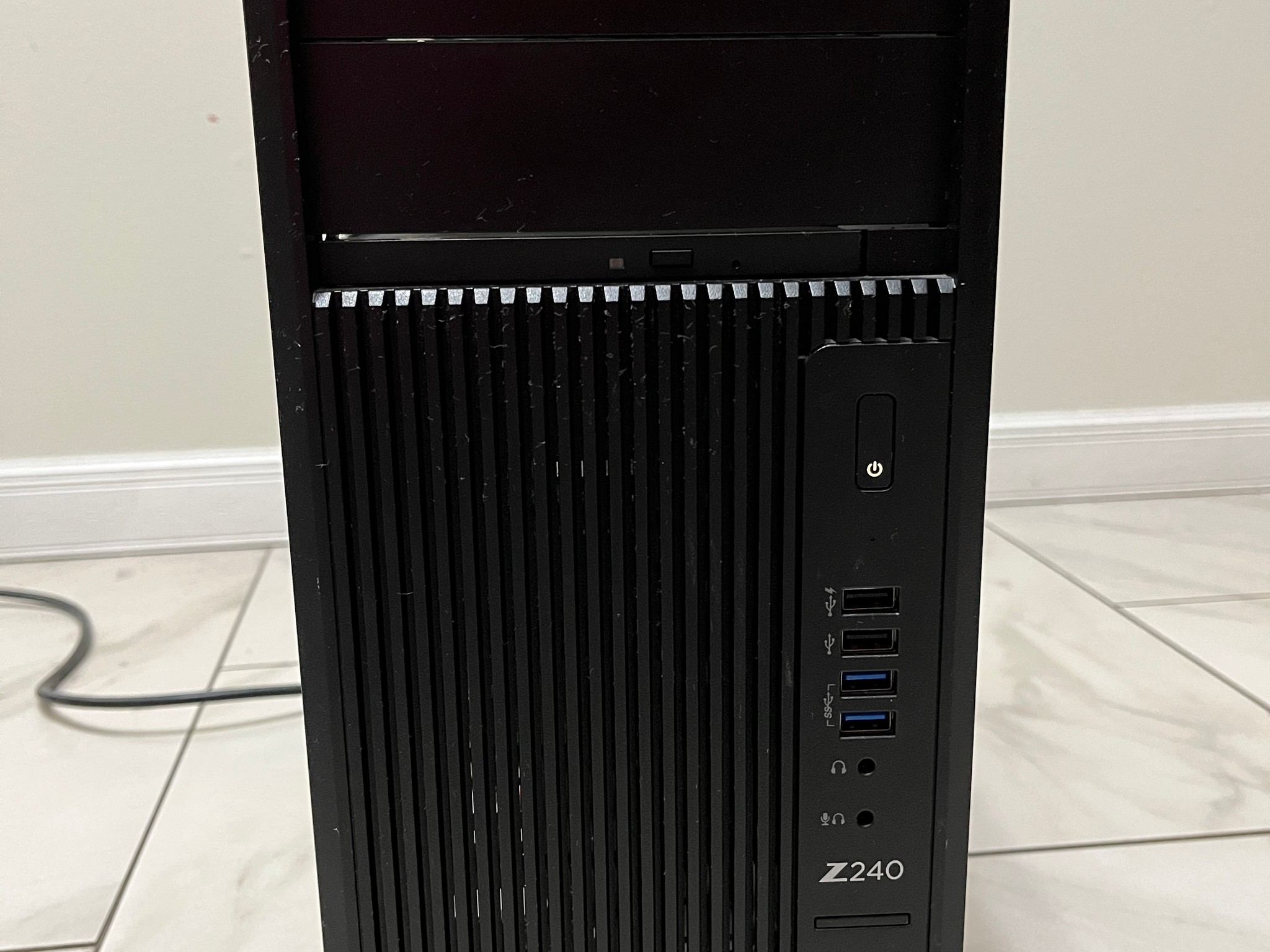 NVIDIA RTX 2060 SUPER, Intel i7-6700, 16GB RAM, 1.2TB Storage - HP Z240 Gaming PC w/Wi-Fi & BT