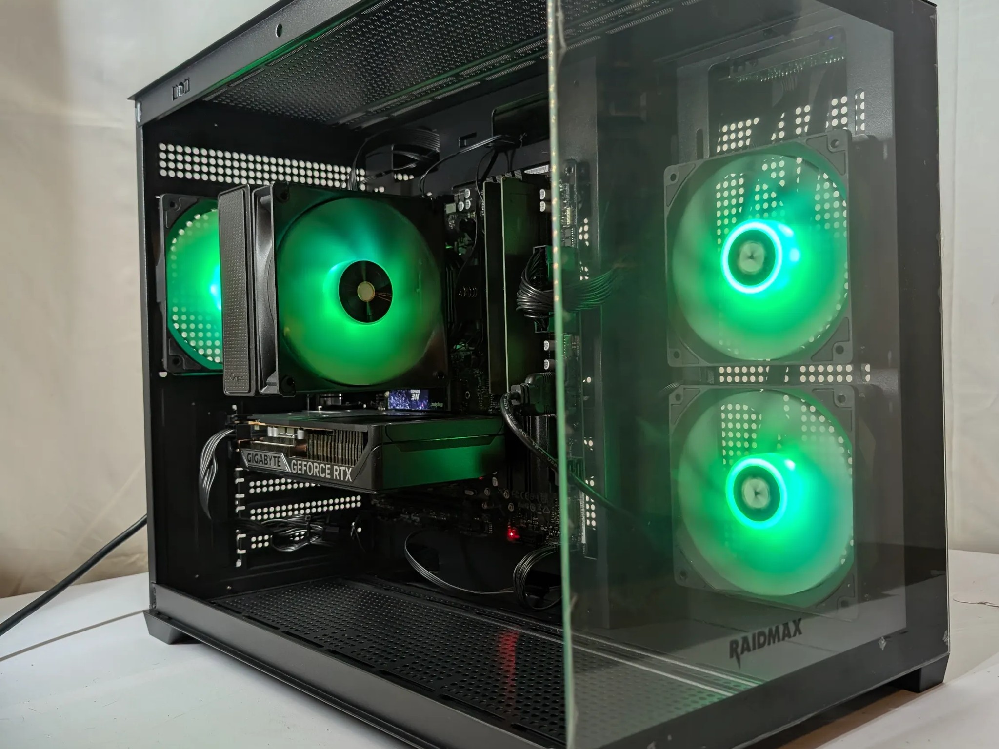 AM5 BEAST | RTX 5060 | RYZEN 5 7600X | 16GB DDR5 | 500GB NVME