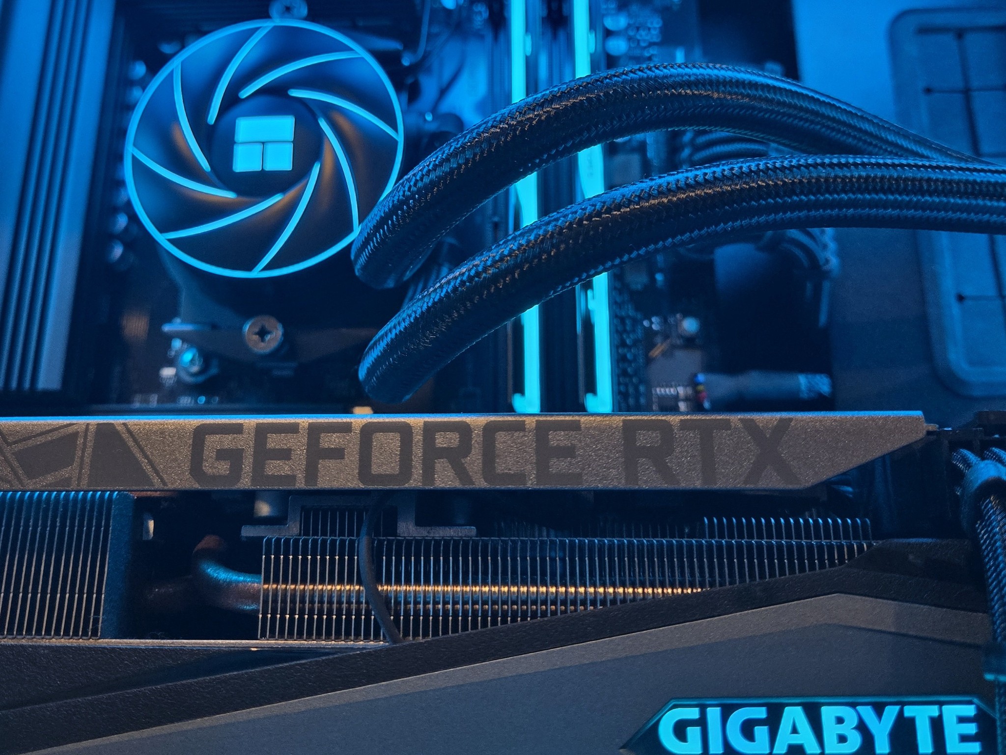 🖥️ Ryzen 5 7600X | RTX 3080 10GB | 1TB NVME | 32GB DDR5 | Wifi/Bluetooth | Windows 11 🖥️