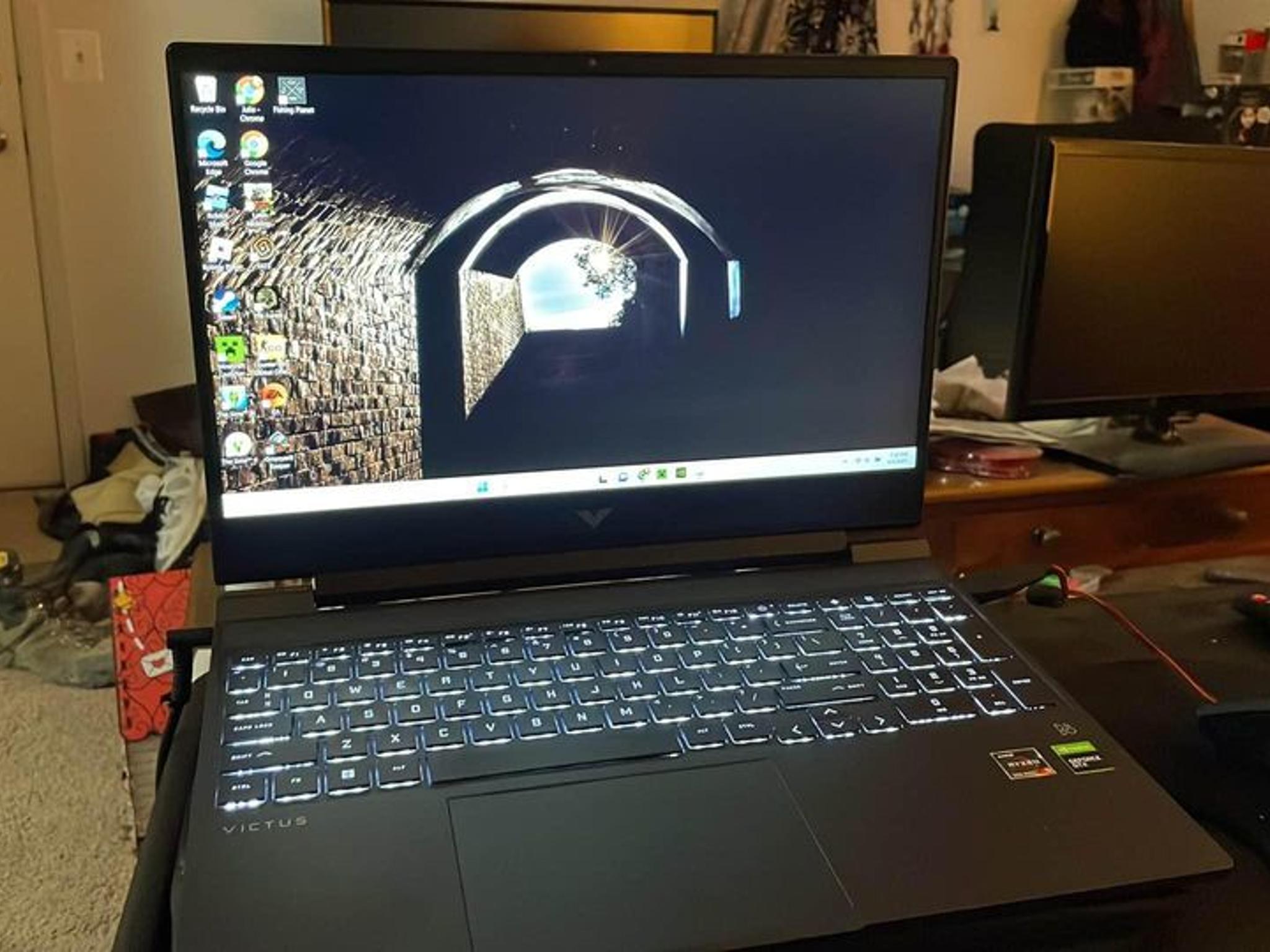 hp victus 15” ryzen 5600h gtx 1650