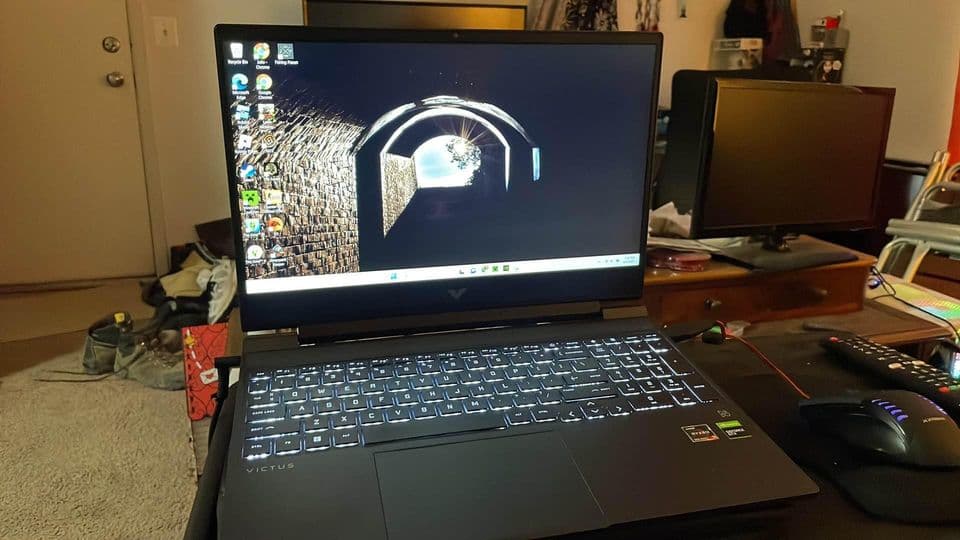 hp victus 15” ryzen 5600h gtx 1650