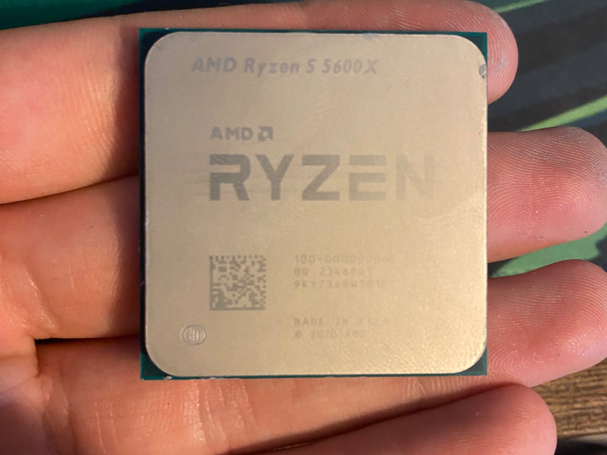 Ryzen 5 5600x CPU with cooler