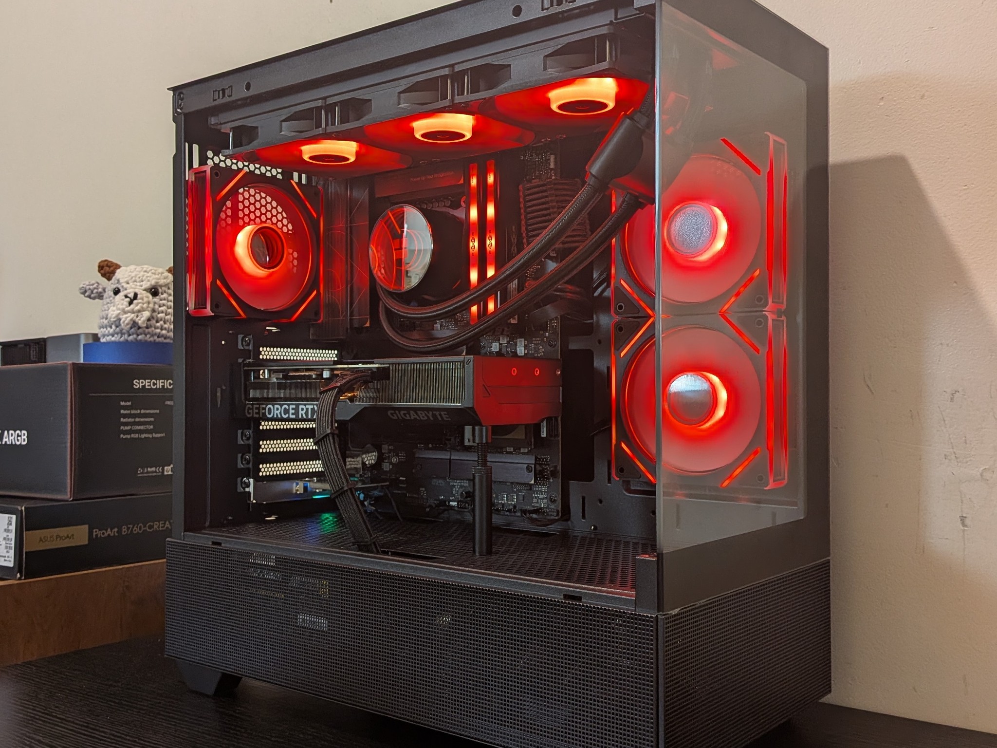 🔥🐦‍⬛ 1440p Gaming Beast | RTX 4070Ti | i7 12700KF | 2TB SSD | 32GB RAM | WiFi 6 & Bluetooth 🐦‍⬛🔥