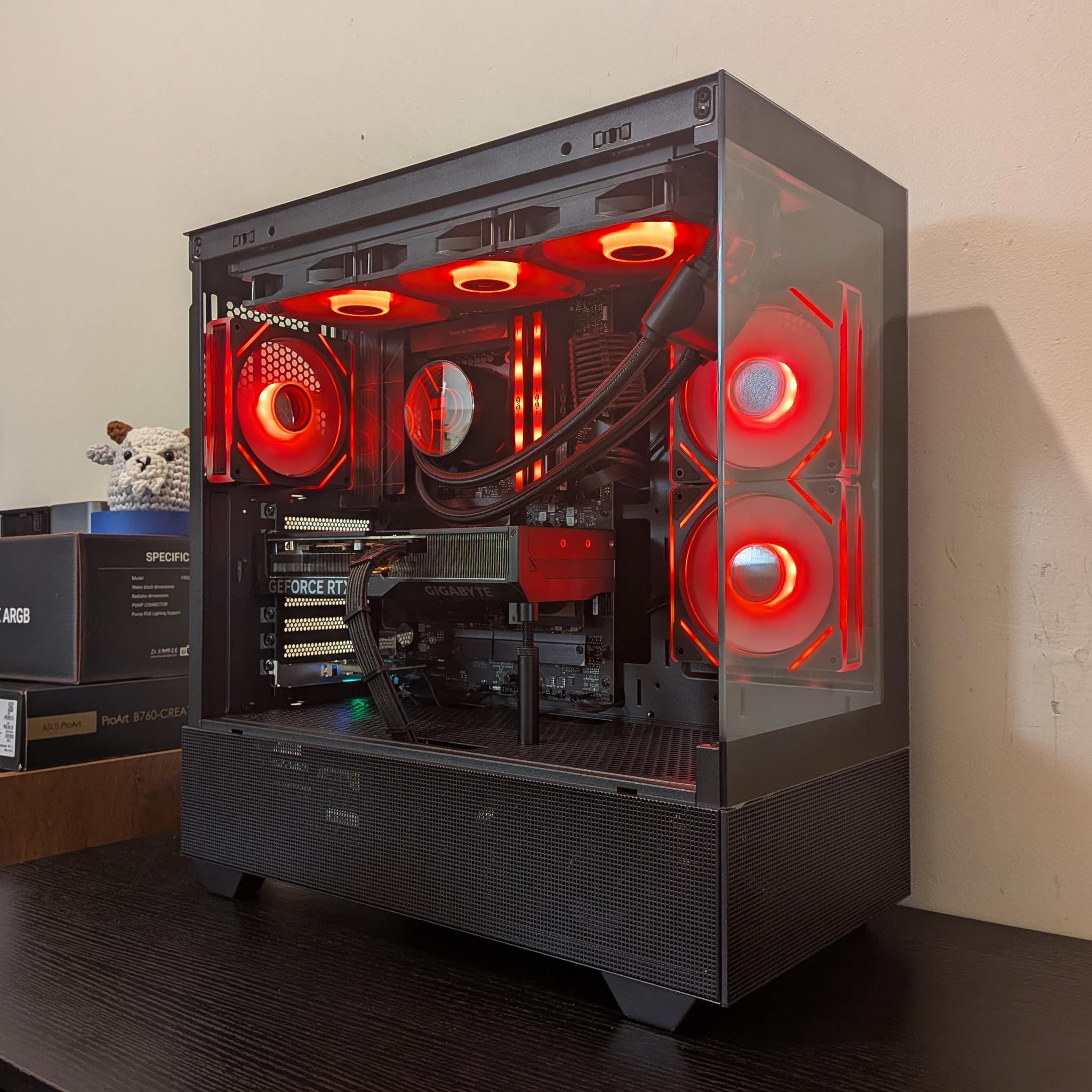 🔥🐦‍⬛ 1440p Gaming Beast | RTX 4070Ti | i7 12700KF | 2TB SSD | 32GB RAM | WiFi 6 & Bluetooth 🐦‍⬛🔥