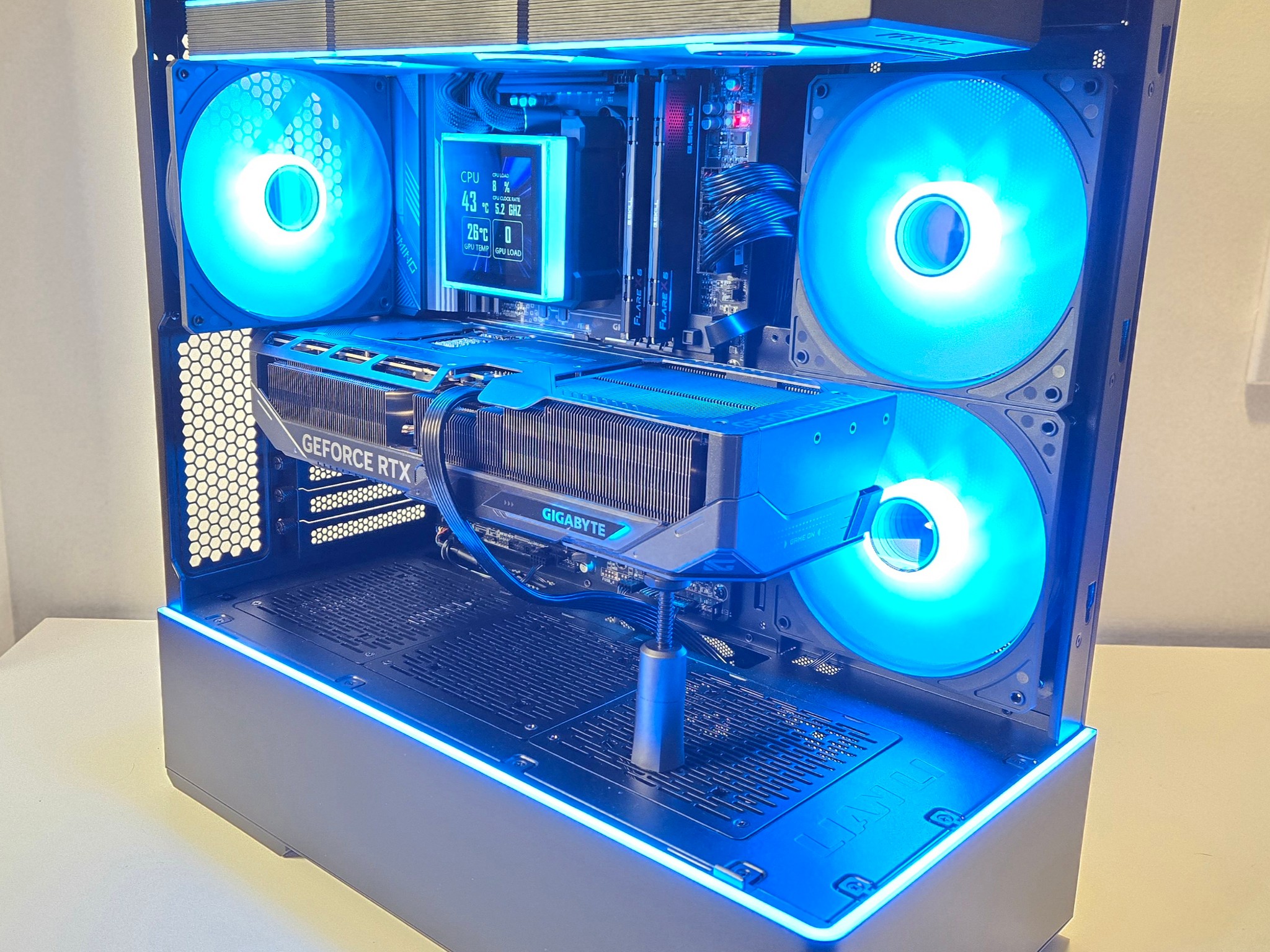 RTX 5080 | Ryzen 7 9800X3D | 48gb DDR5 | 2tb NVME | 💪🏽