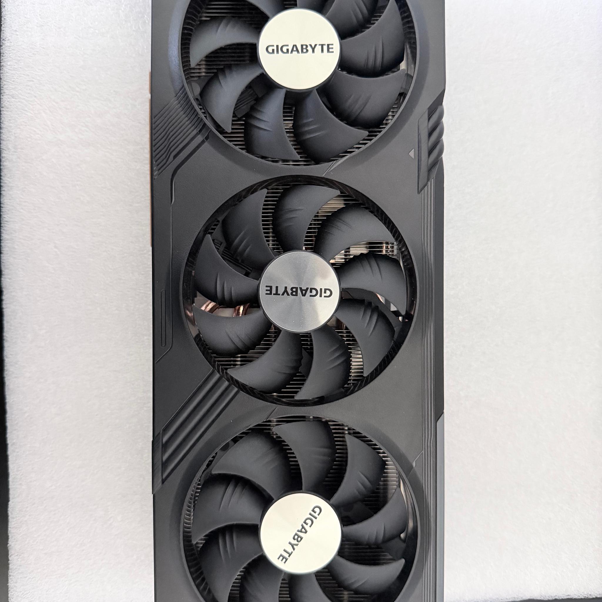 Gigabyte Radeon RX 7800 XT GAMING OC 16G