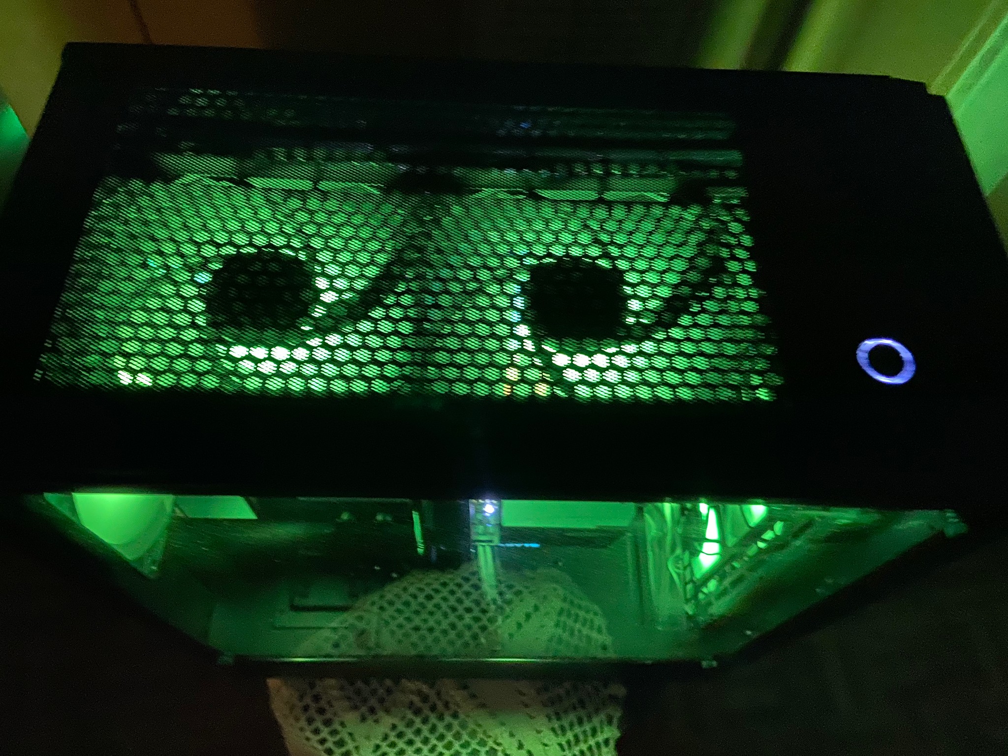 Gaming PC: Ryzen 5 3600, RX 6600xt, 16GB DDR4 Ram, 1TB M.2 SSD + 1TB HDD, Windows 11 Pro