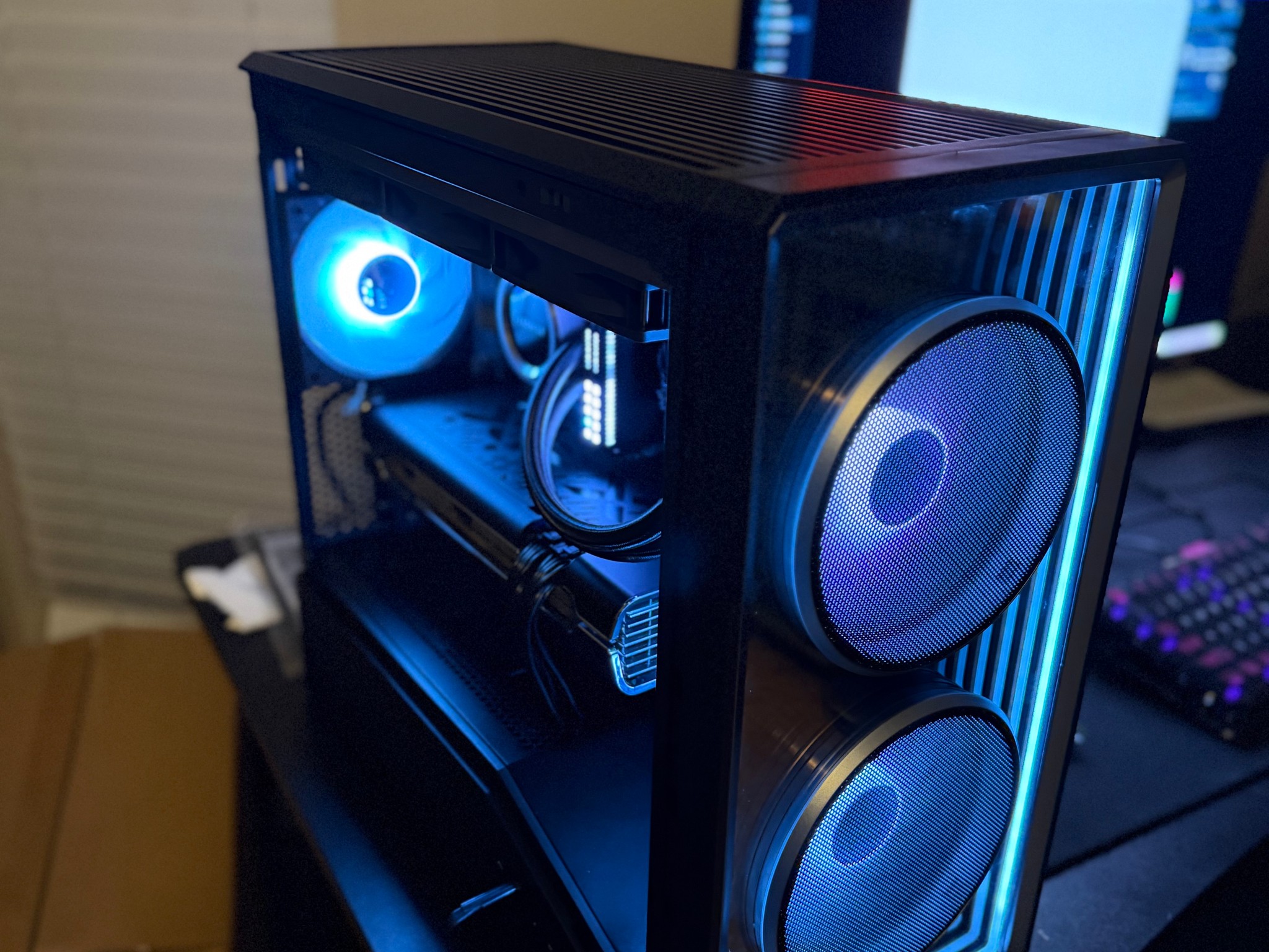 🔥 New i5-12600K | RX 5700 XT | 16GB DDR4 | 500GB NVME M.2 Gen4 | RGB Gaming PC
