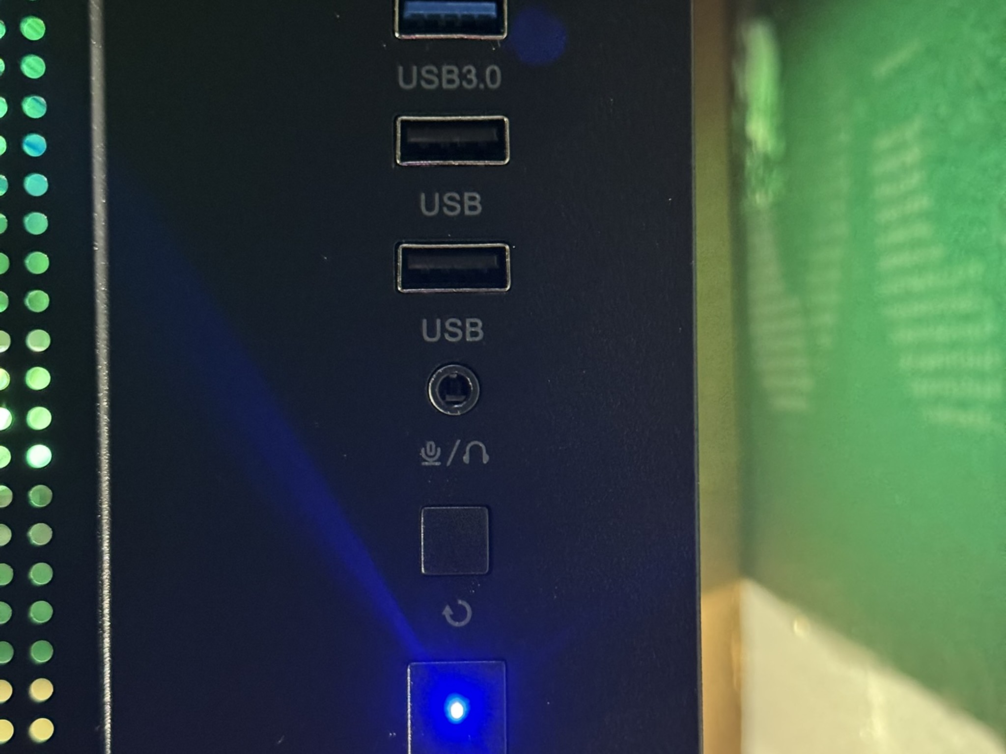 Great Entry Level Gaming PC Ryzen 3 4100 | RX 580 8GB