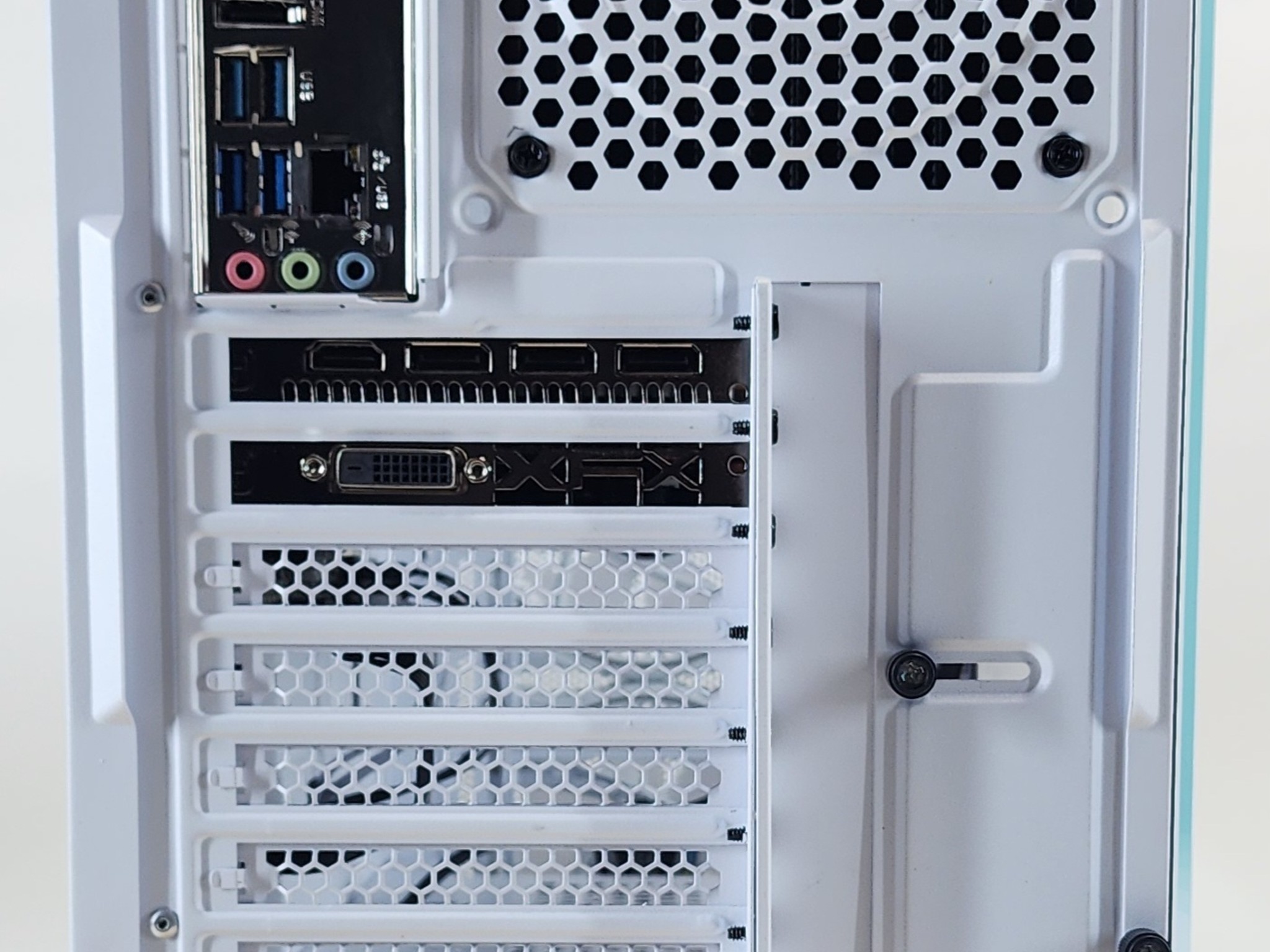 Gaming PC i3-7100 8GB RAM 128GB SSD + 500GB HDD RX 570 8GB Windows 11 Computer