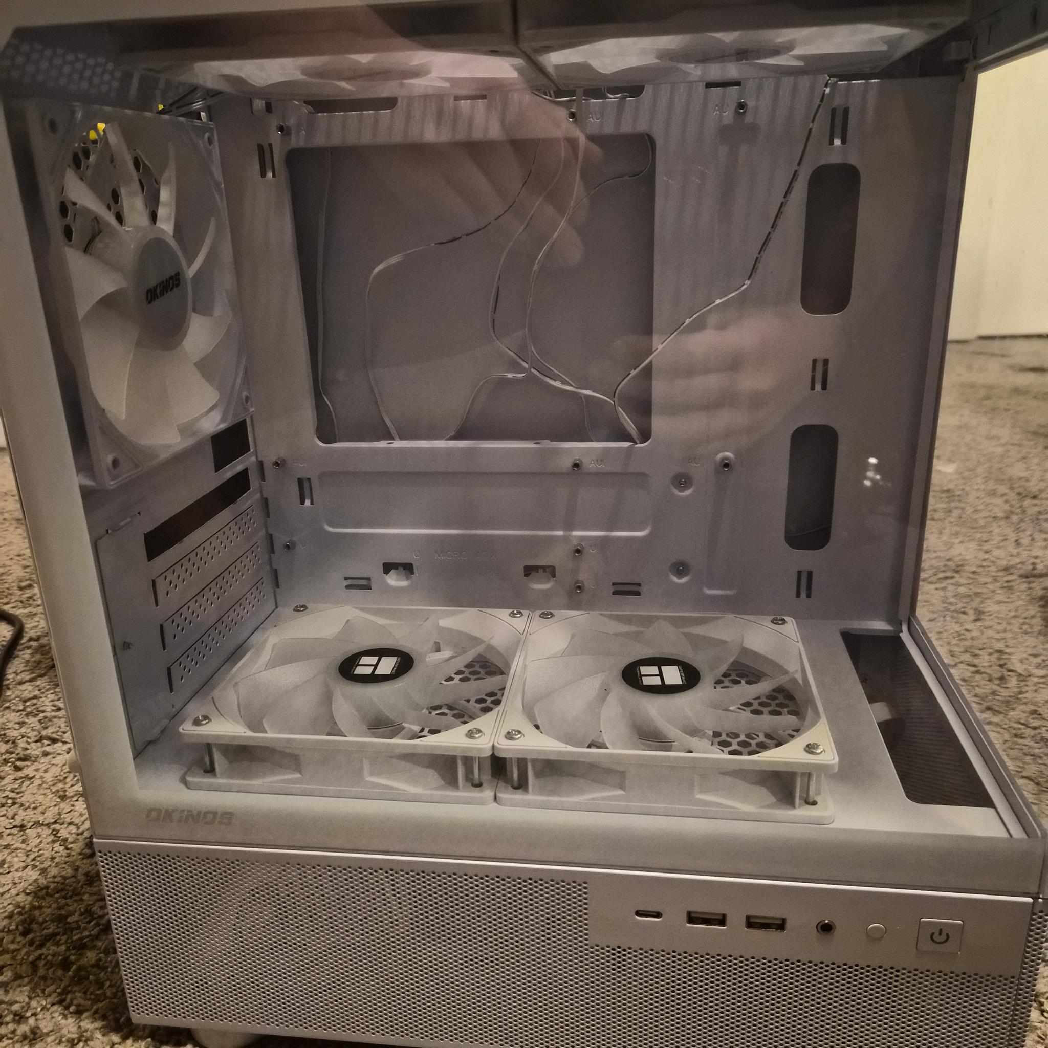 I5-9600k + 1650 super + ASUS B360 matx + 16gb ram + Case