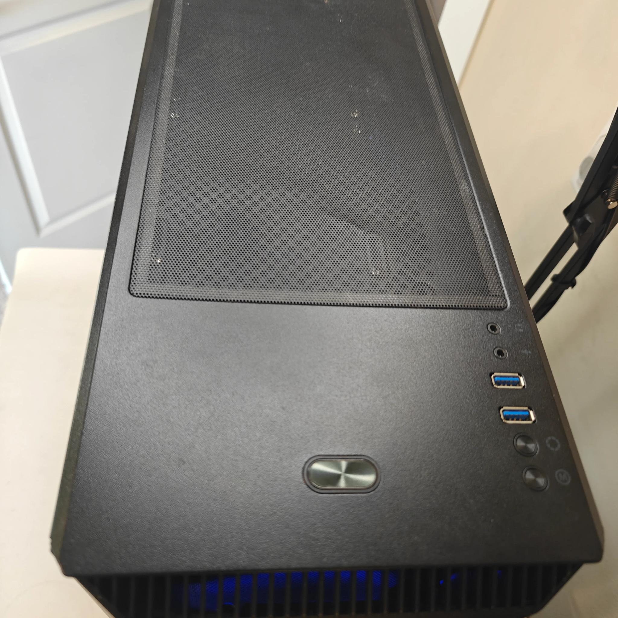 Lightning Recharged ⚡🕶️🏷️ | Ryzen 7 5700X3D | Radeon RX 6700 XT | 32GB DDR4 RAM | 1TB NVMe SSD