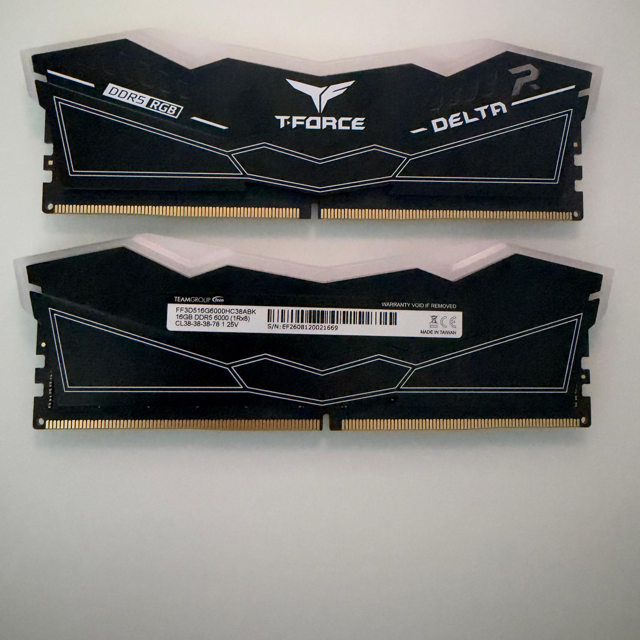 TEAMGROUP T-Force Delta RGB DDR5 32GB DDR5-6000 (2x16GB)